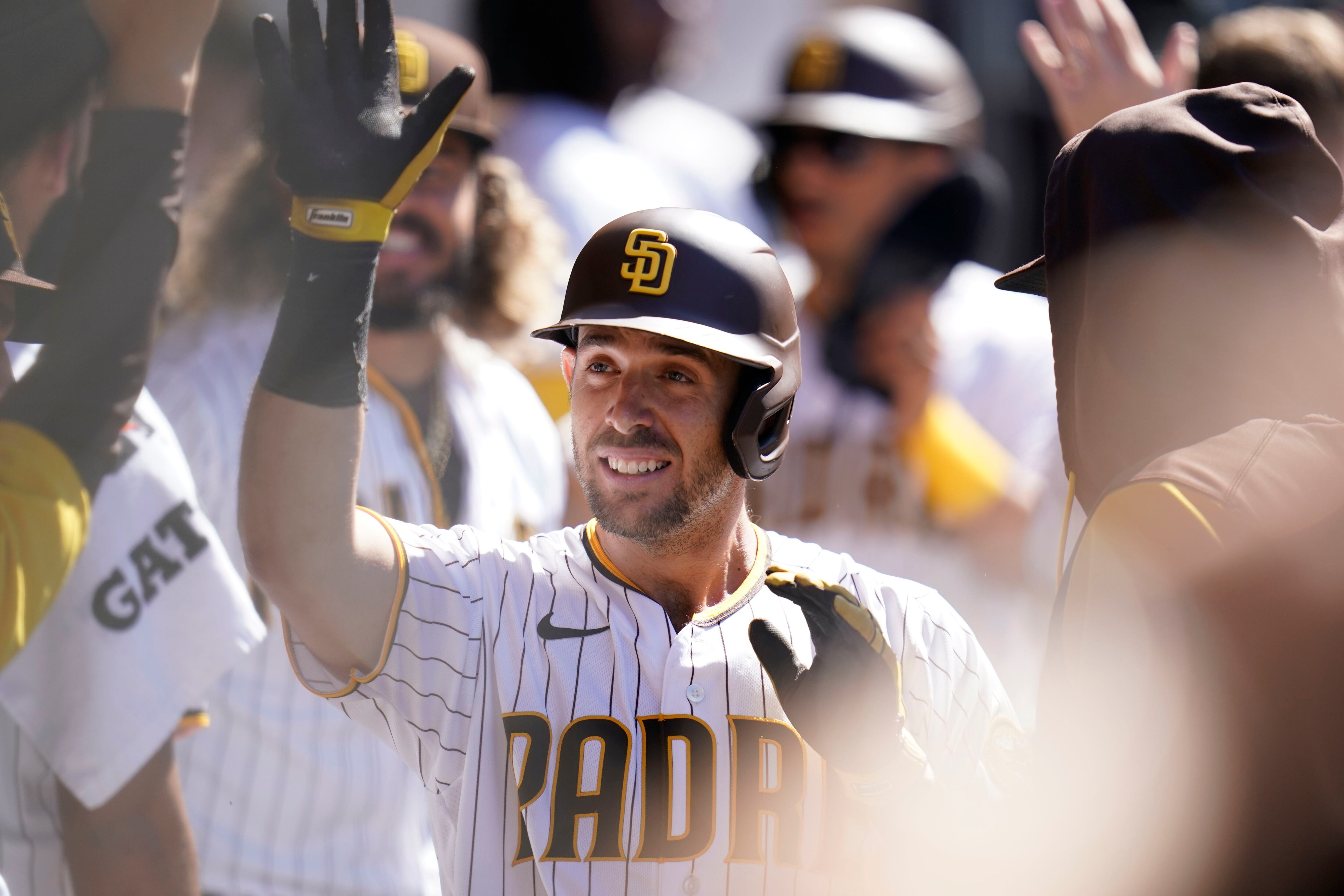 Bell hits 2-run HR, Manaea goes 7, Padres top Nationals 2-1