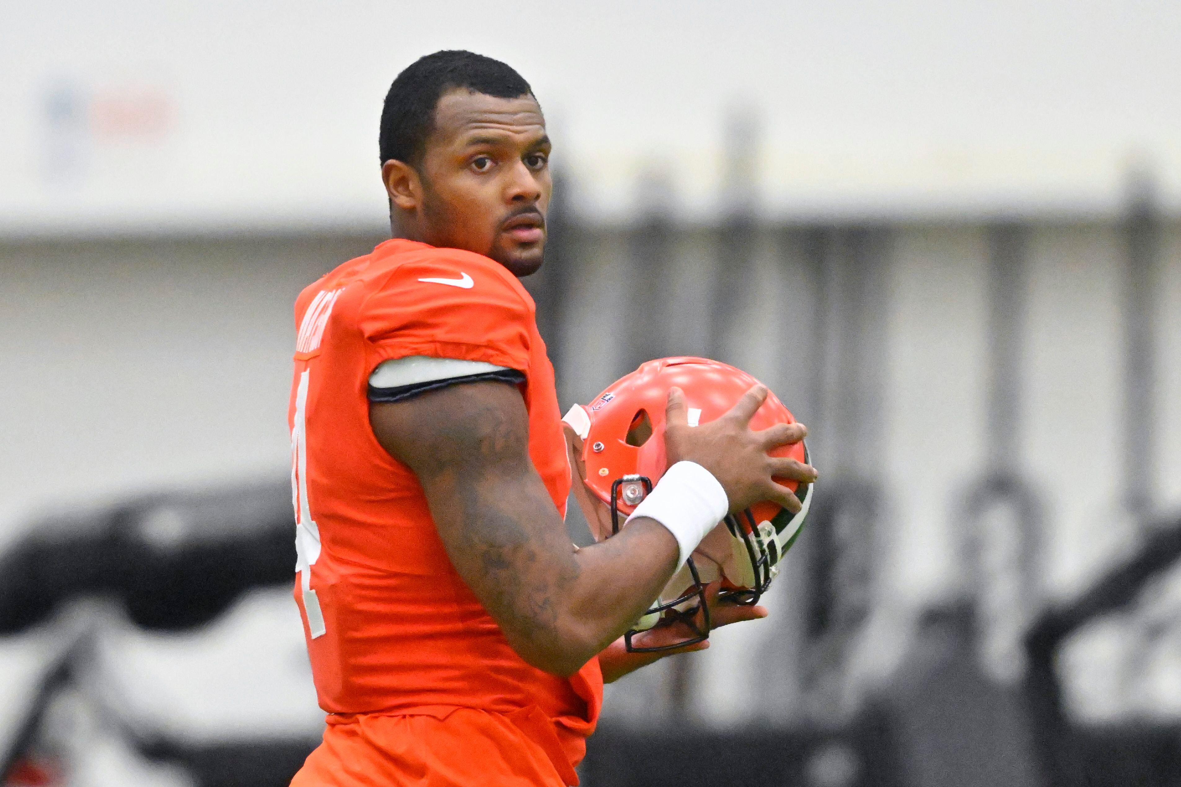 Good luck finding Deshaun Watson's debut with Browns on TV outside of  Cleveland or Houston 