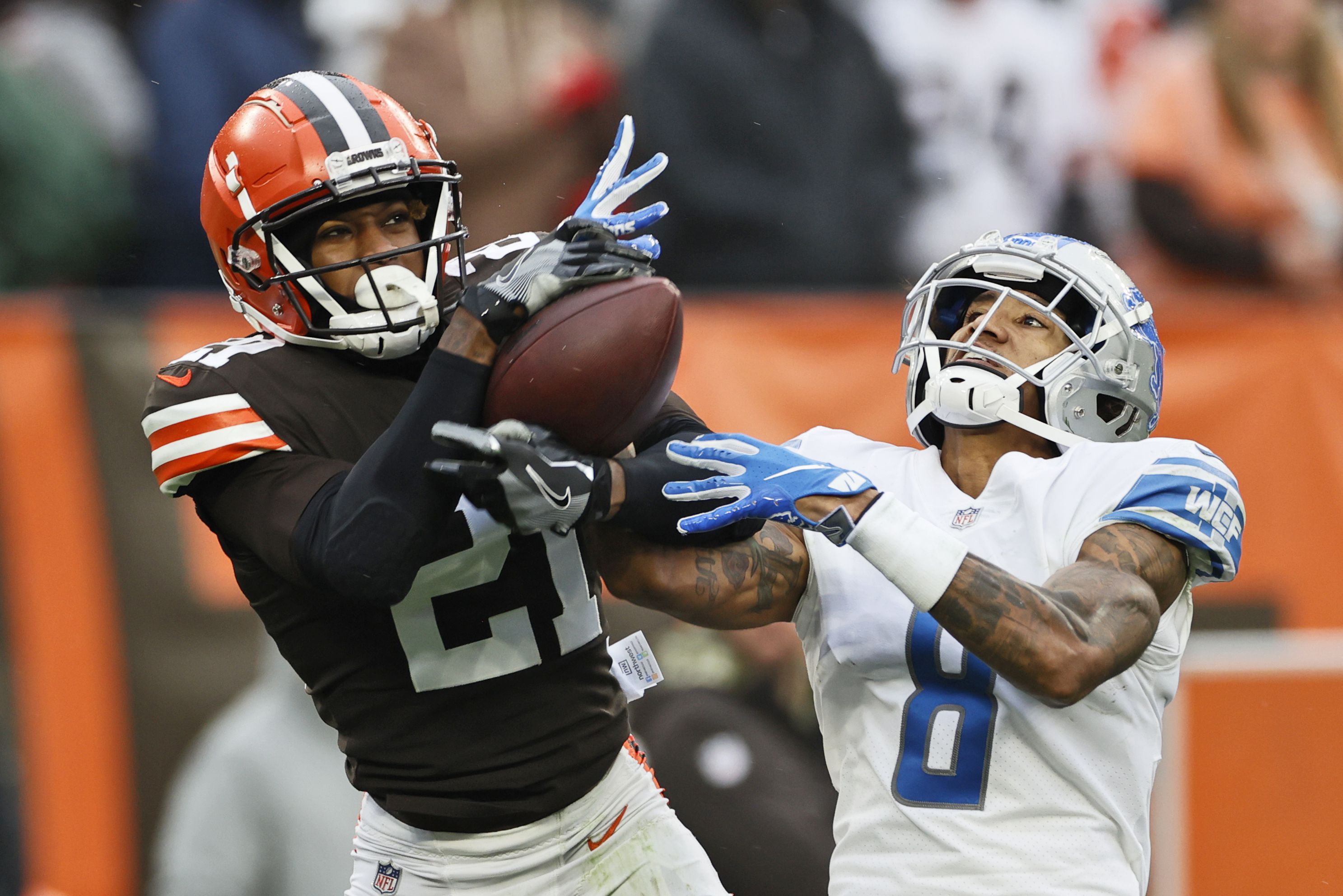 Browns activate WR Ja'Marcus Bradley