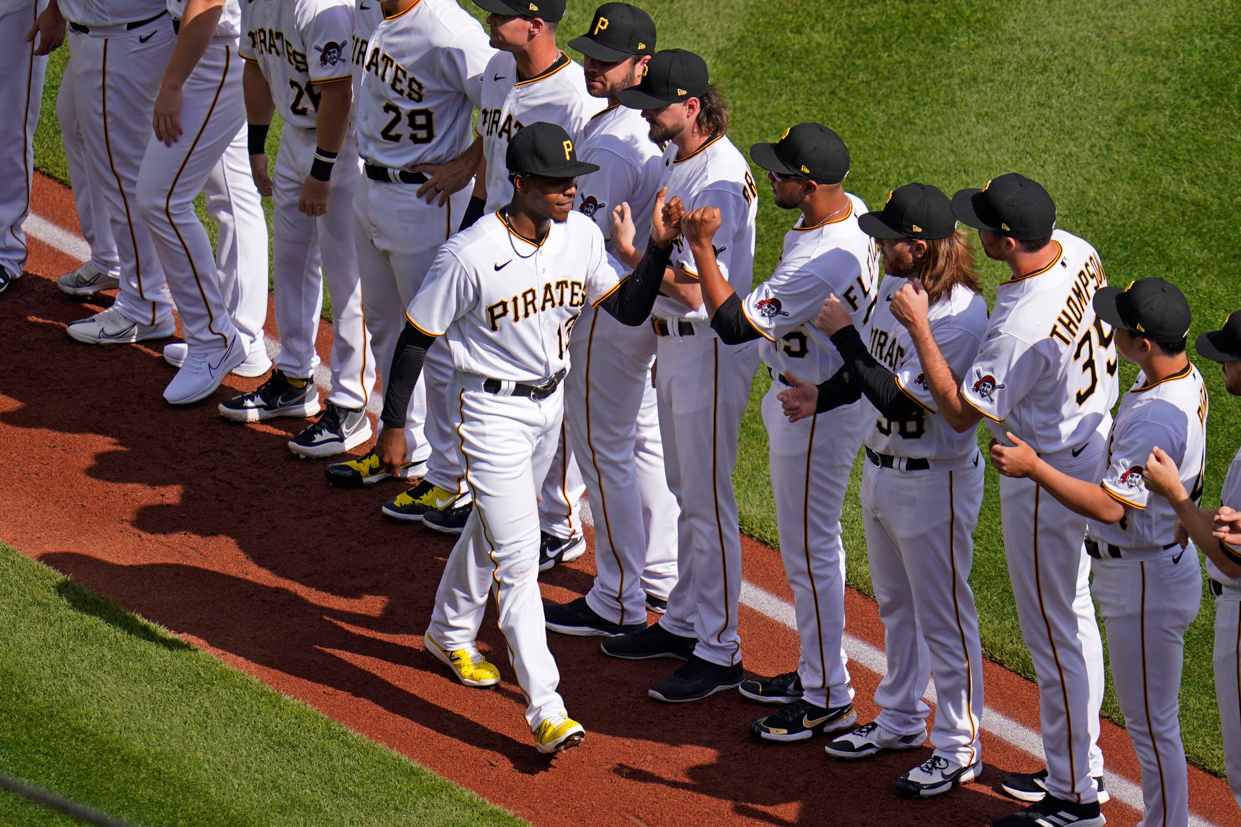 Cubs' Drew Smyly shuts down Pirates; Seiya Suzuki homers twice in