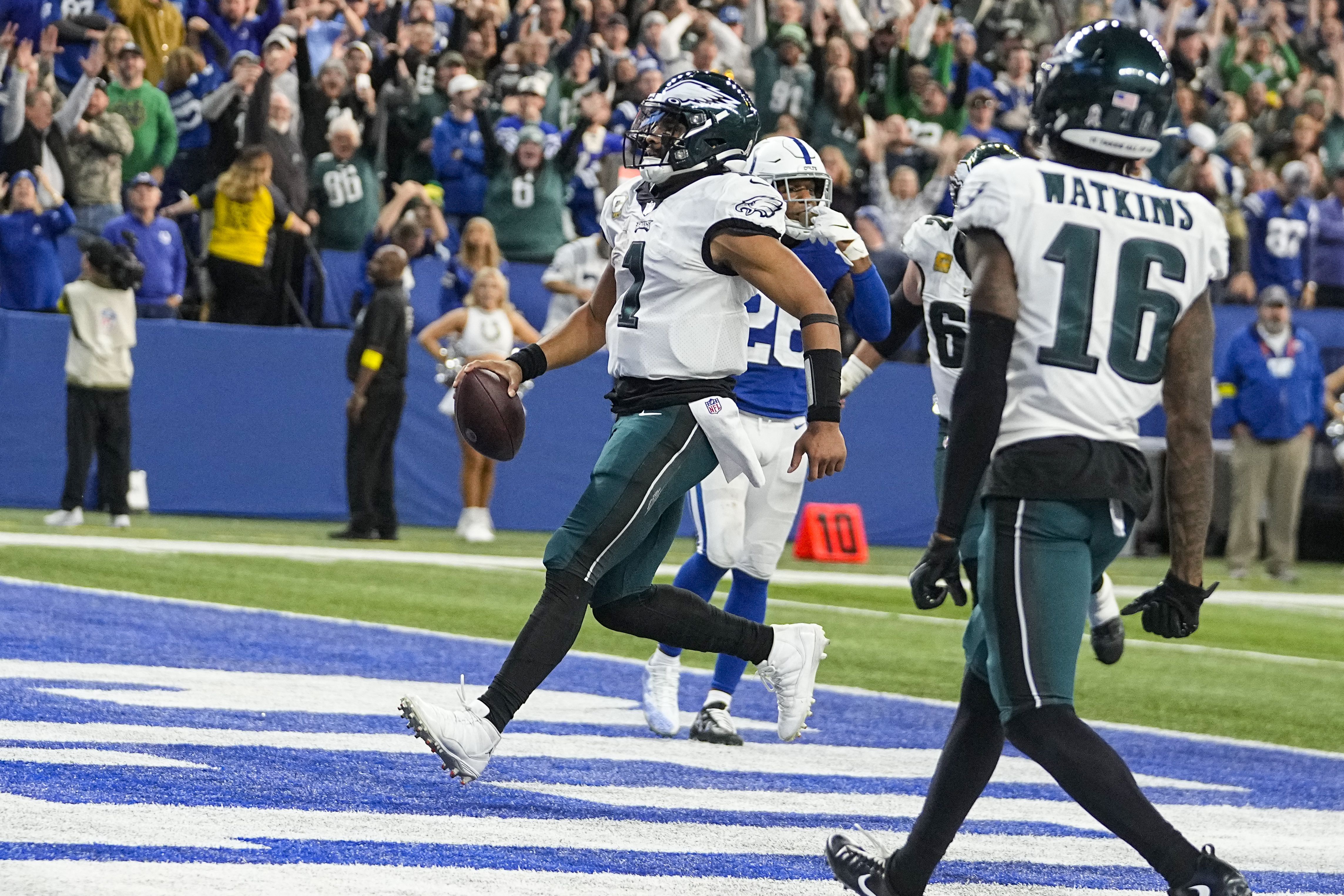 Eagles vs. Steelers: Twitter reacts to A.J. Brown's 3 first half TD's