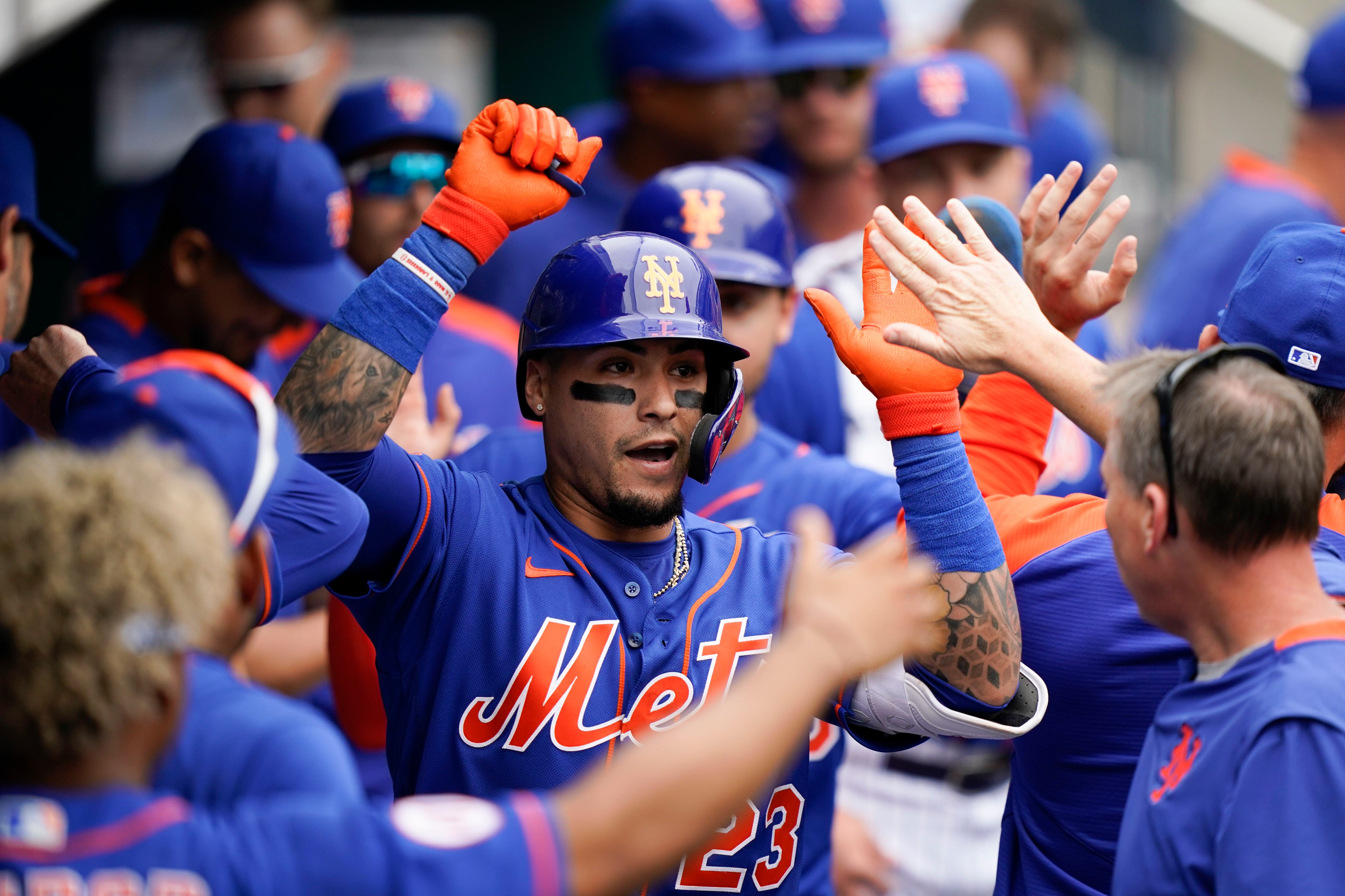 Mets Players, Javier Baez, Kevin Pillar & Francisco Lindor Give