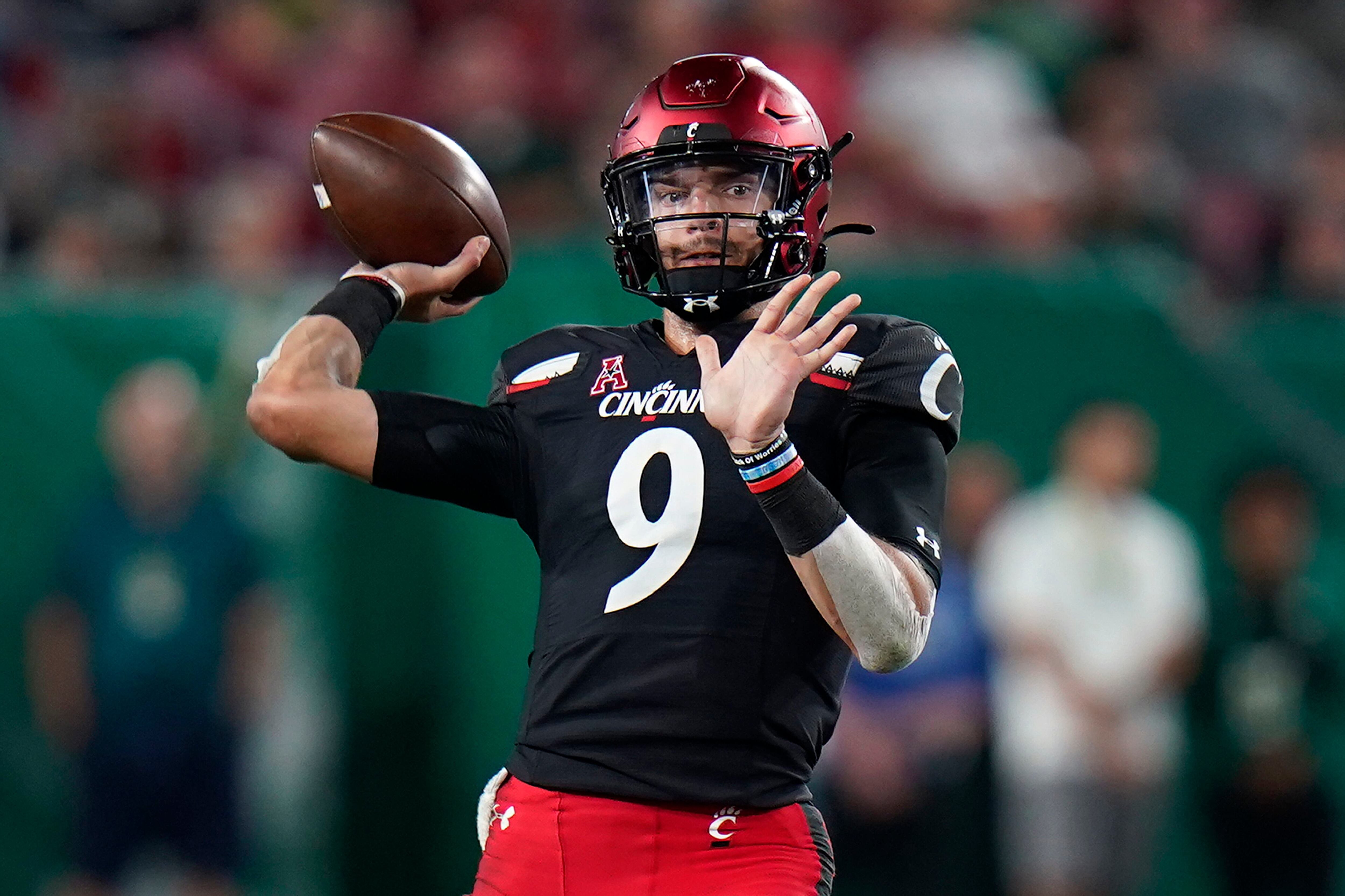 Ridder breaks Cincinnati TD record, No. 2 Bearcats beat USF - The San Diego  Union-Tribune