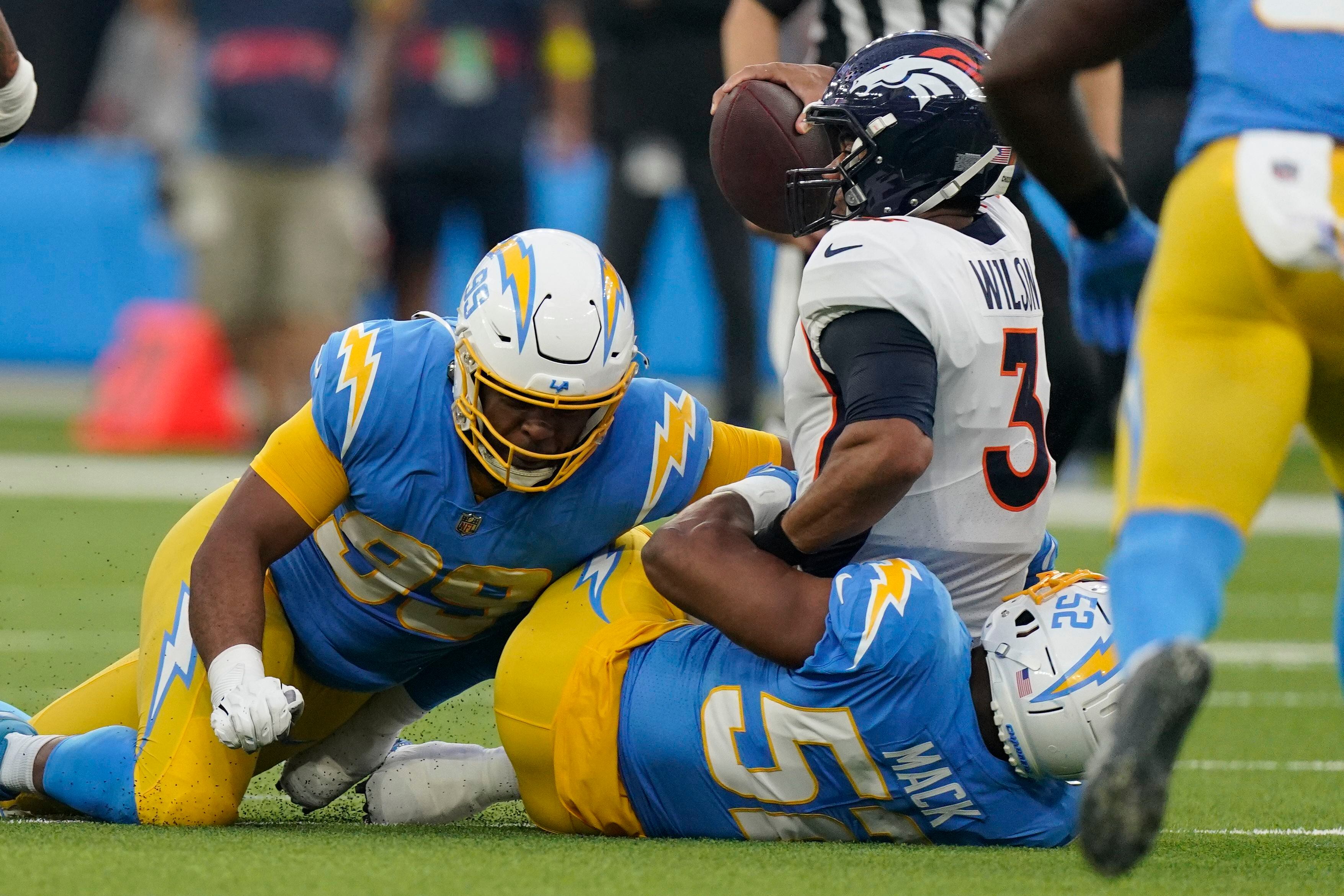 Late turnover, Hopkins 4th field goal gives Chargers OT win