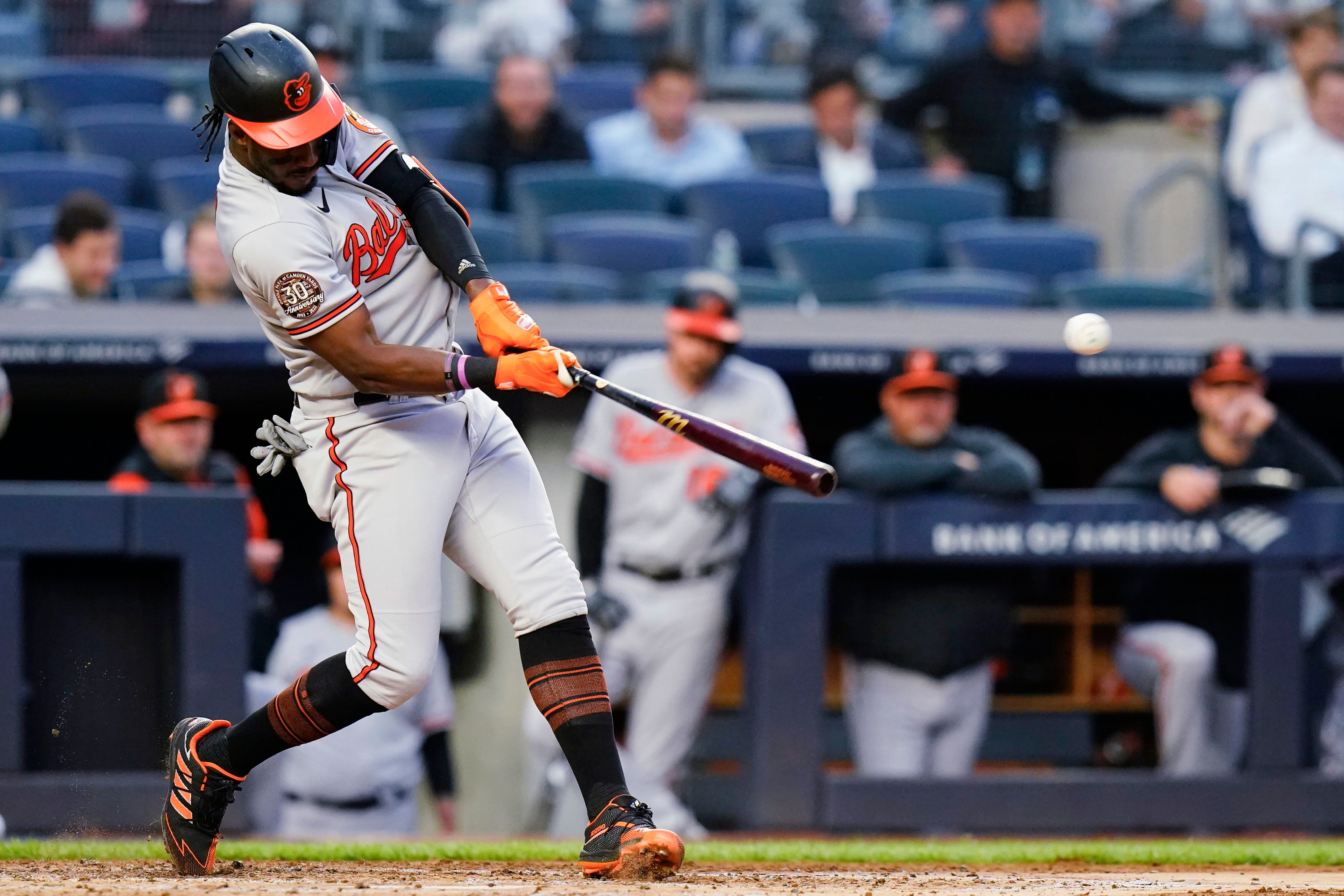 Yankees' Jose Trevino hits walk-off single on late father's