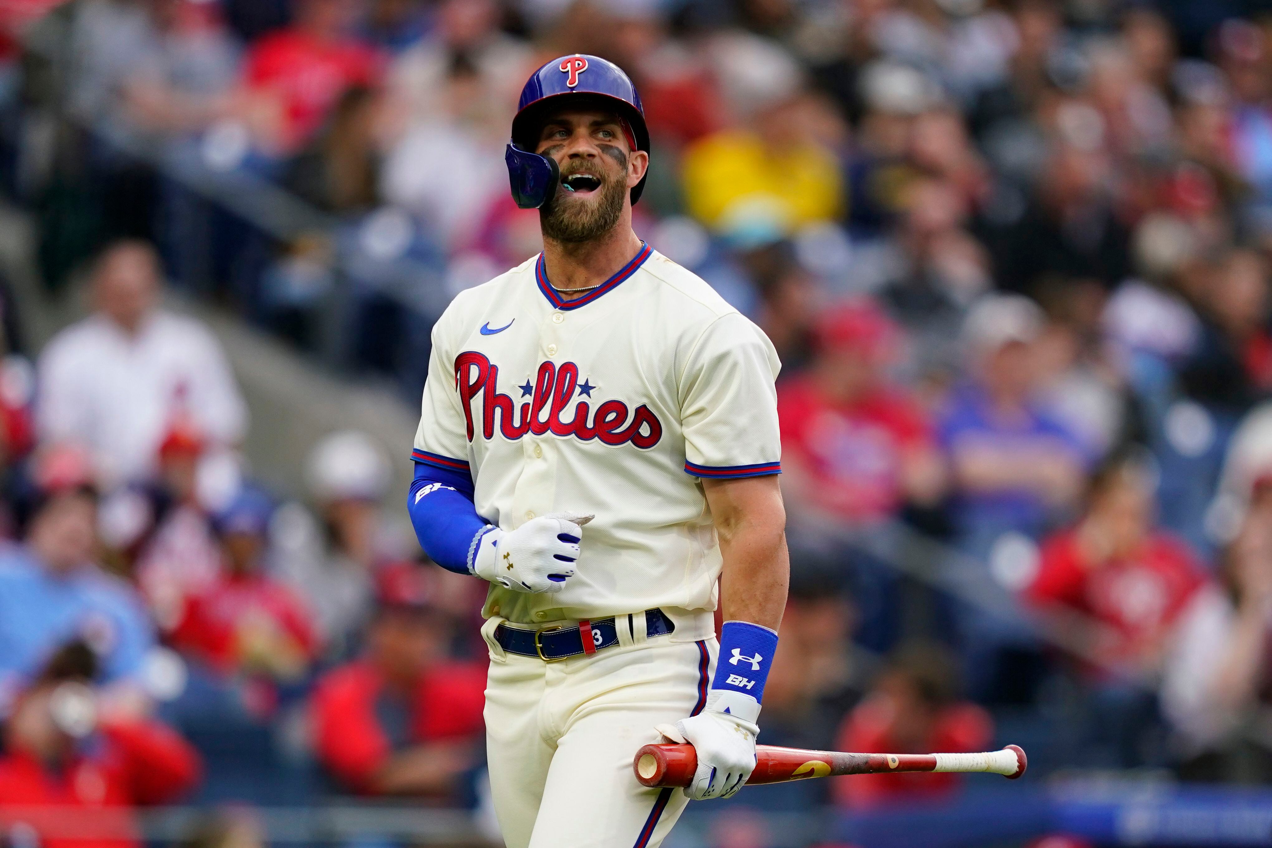 Eloy Jimenez has a knack for obliterating White Sox rivals