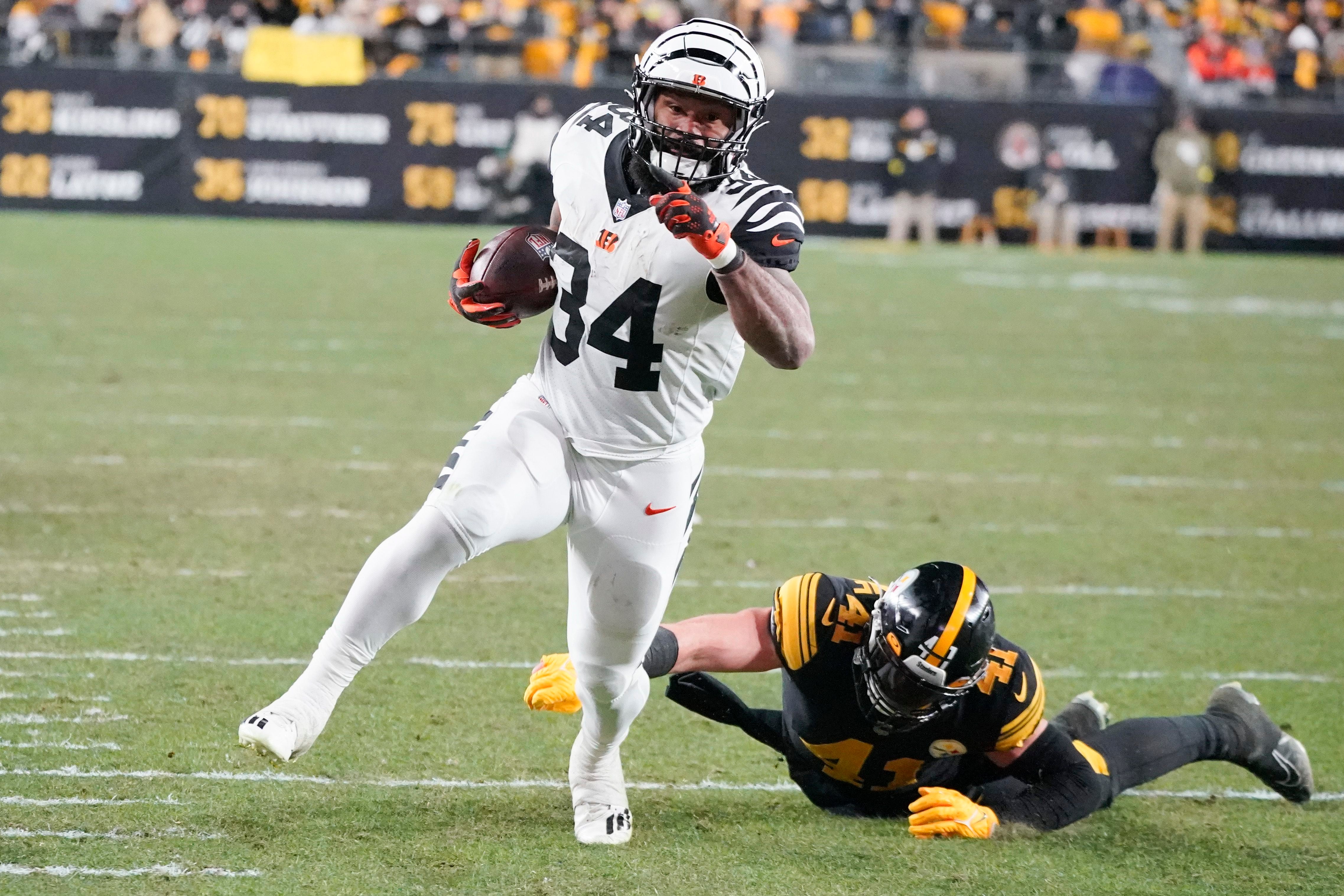 Bengals make it three in a row over Steelers with impressive blowout win