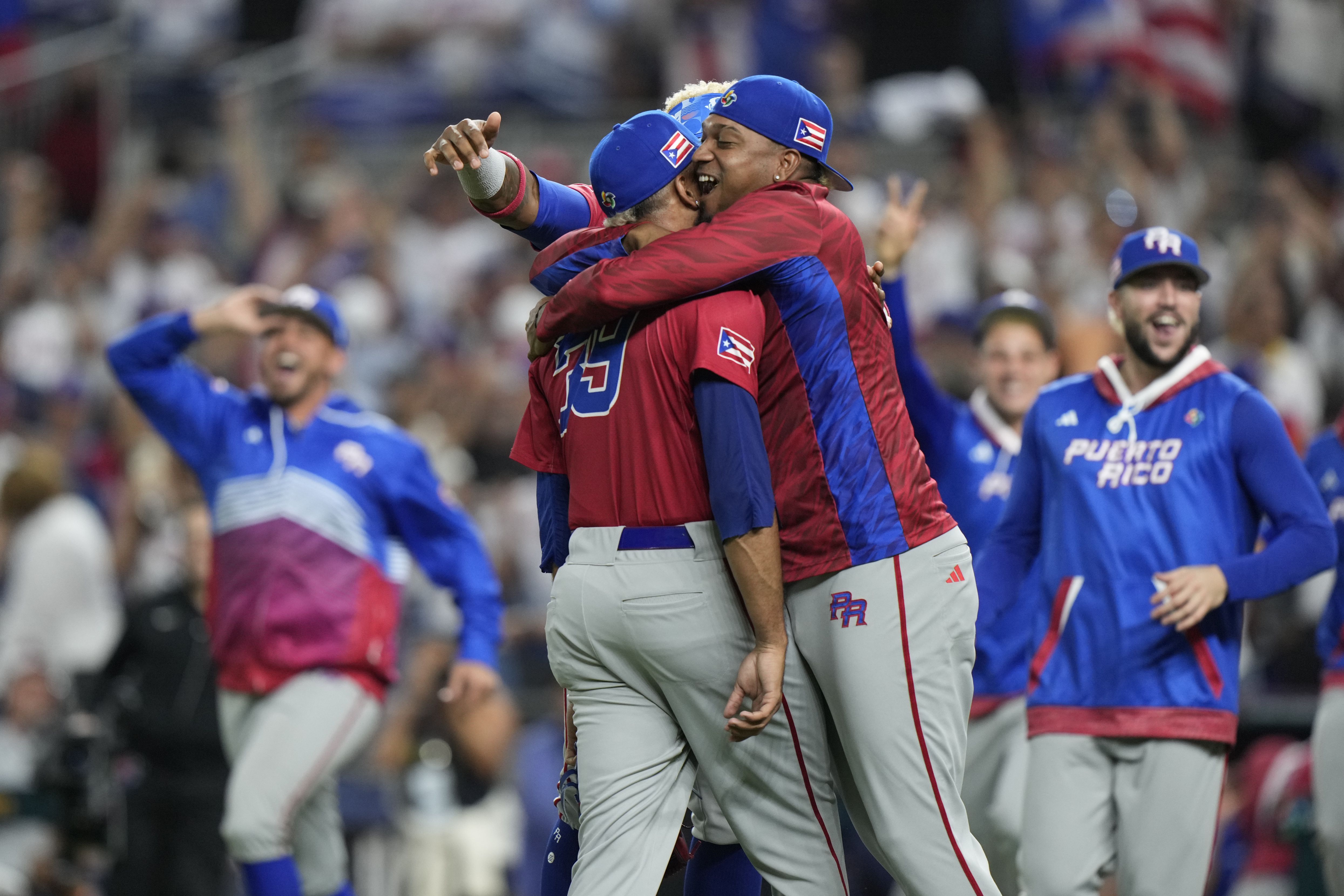 Timmy Trumpet gives Edwin Diaz the pitcher entrance of a lifetime (Video)