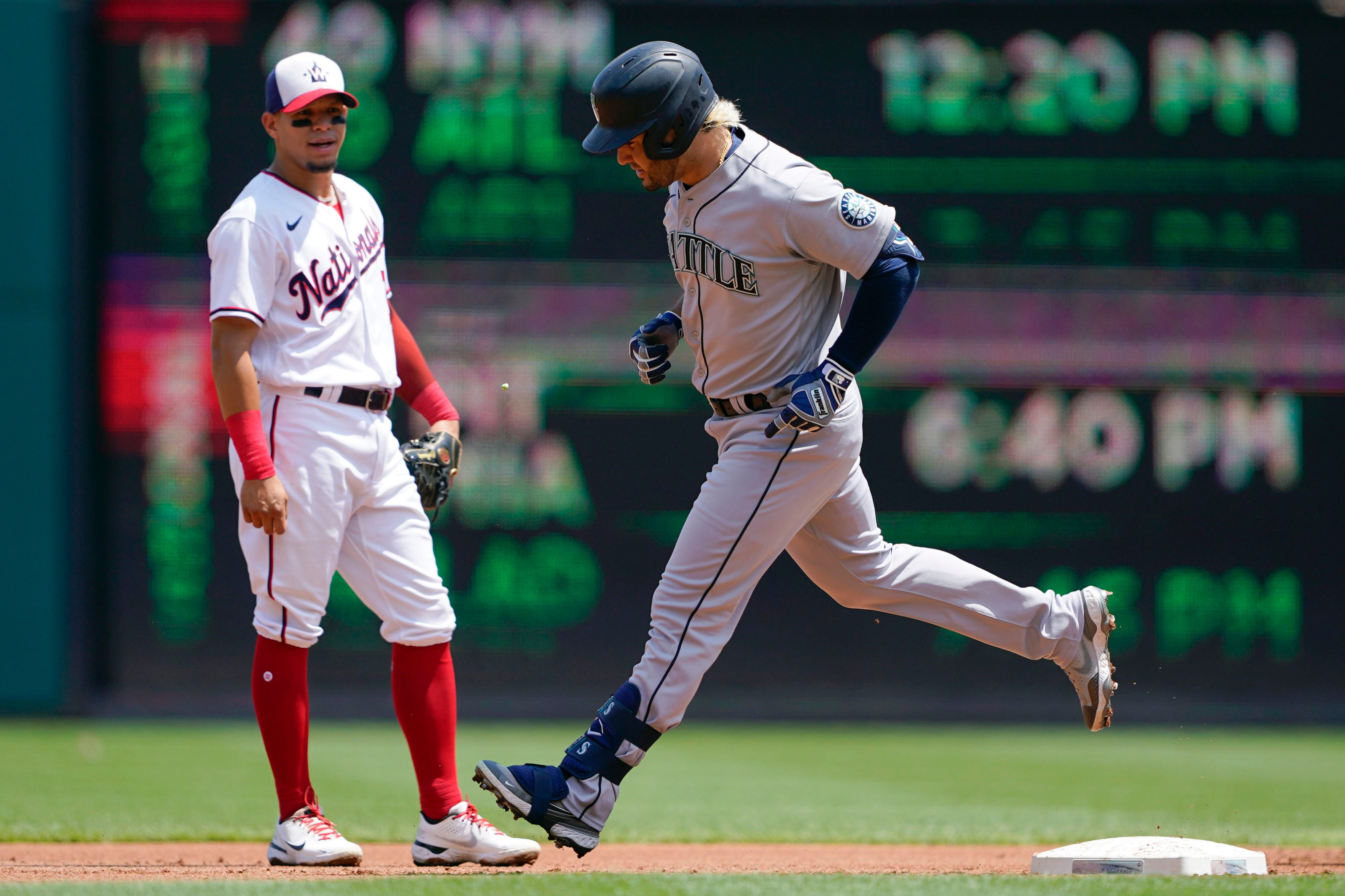 Jesse Winker begins serving 6-game suspension for role in brawl