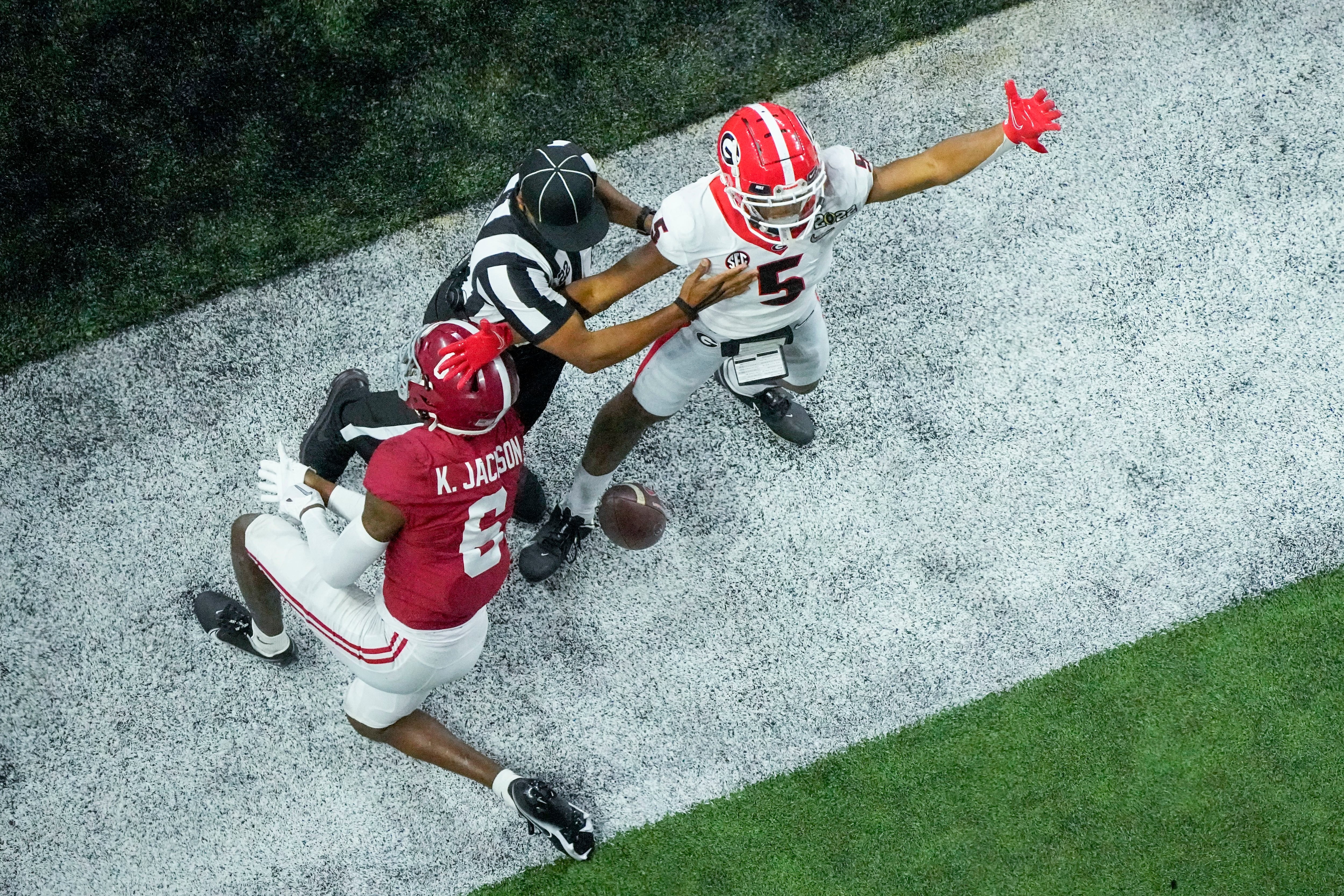 Some Georgia players seen wearing wrong national championship hats