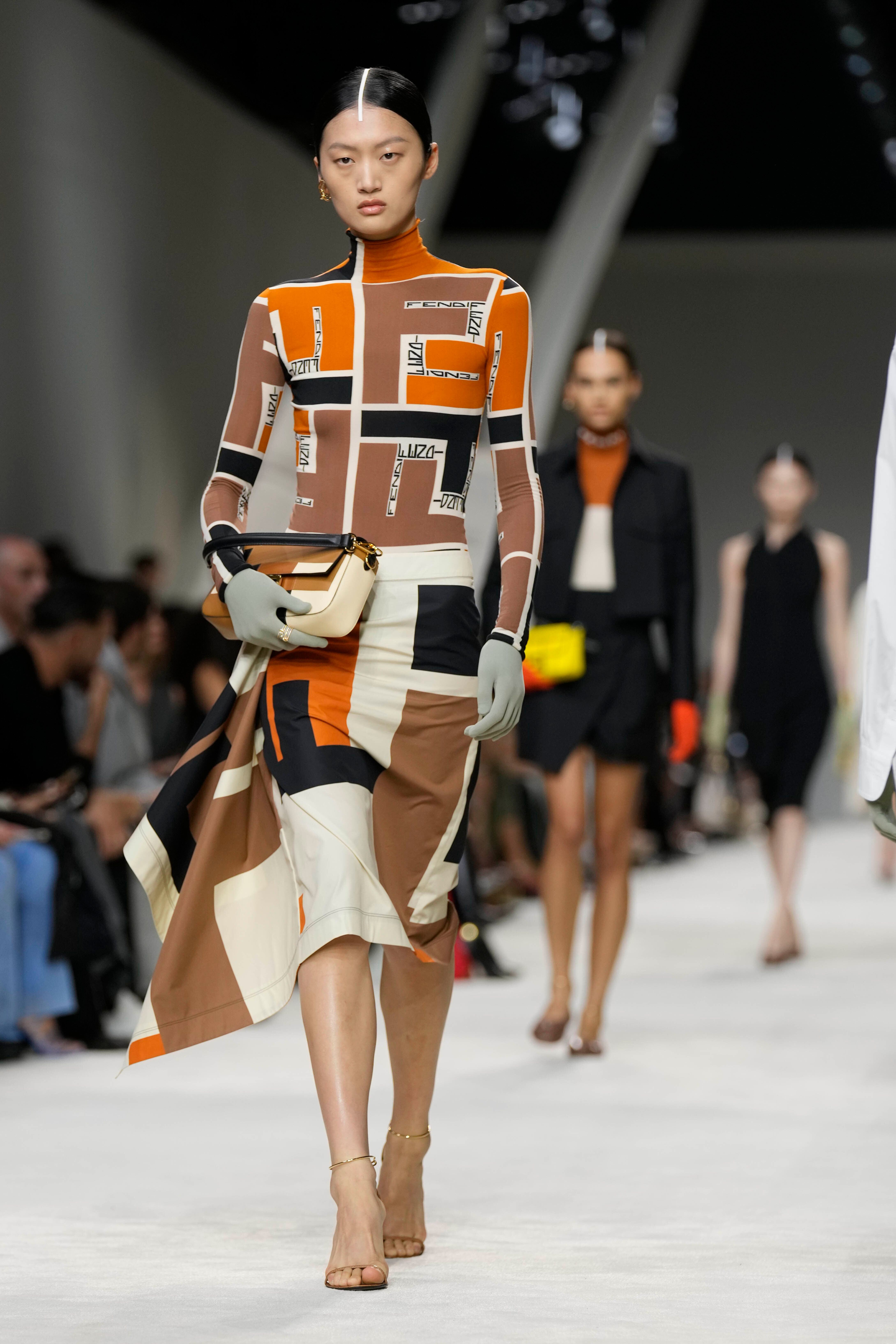 Supermodels grace Kim Jones' Fendi front-row during Milan fashion Week -  GulfToday