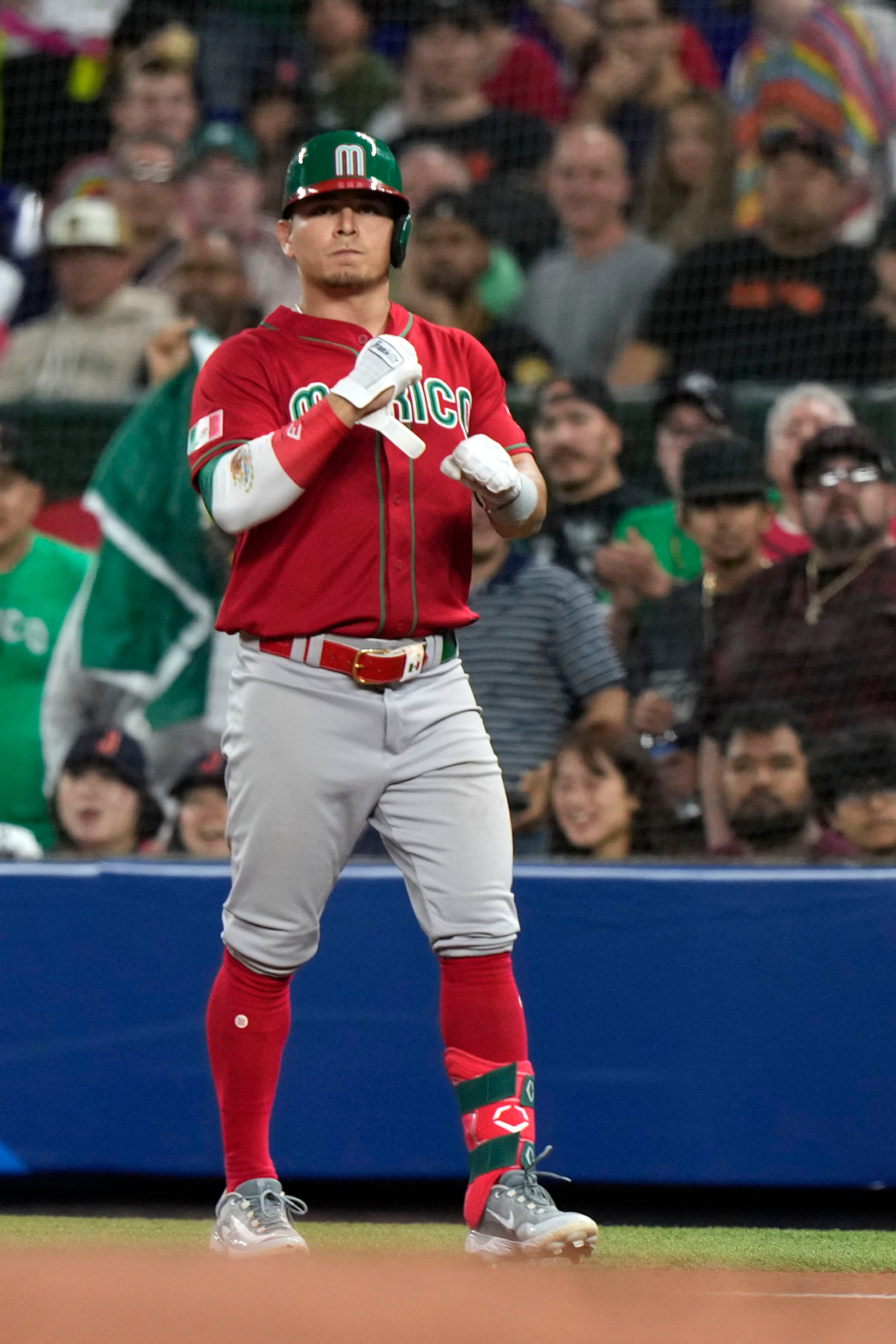 Rowdy Tellez shares story behind sombrero celebration and Mexico beating  Team USA