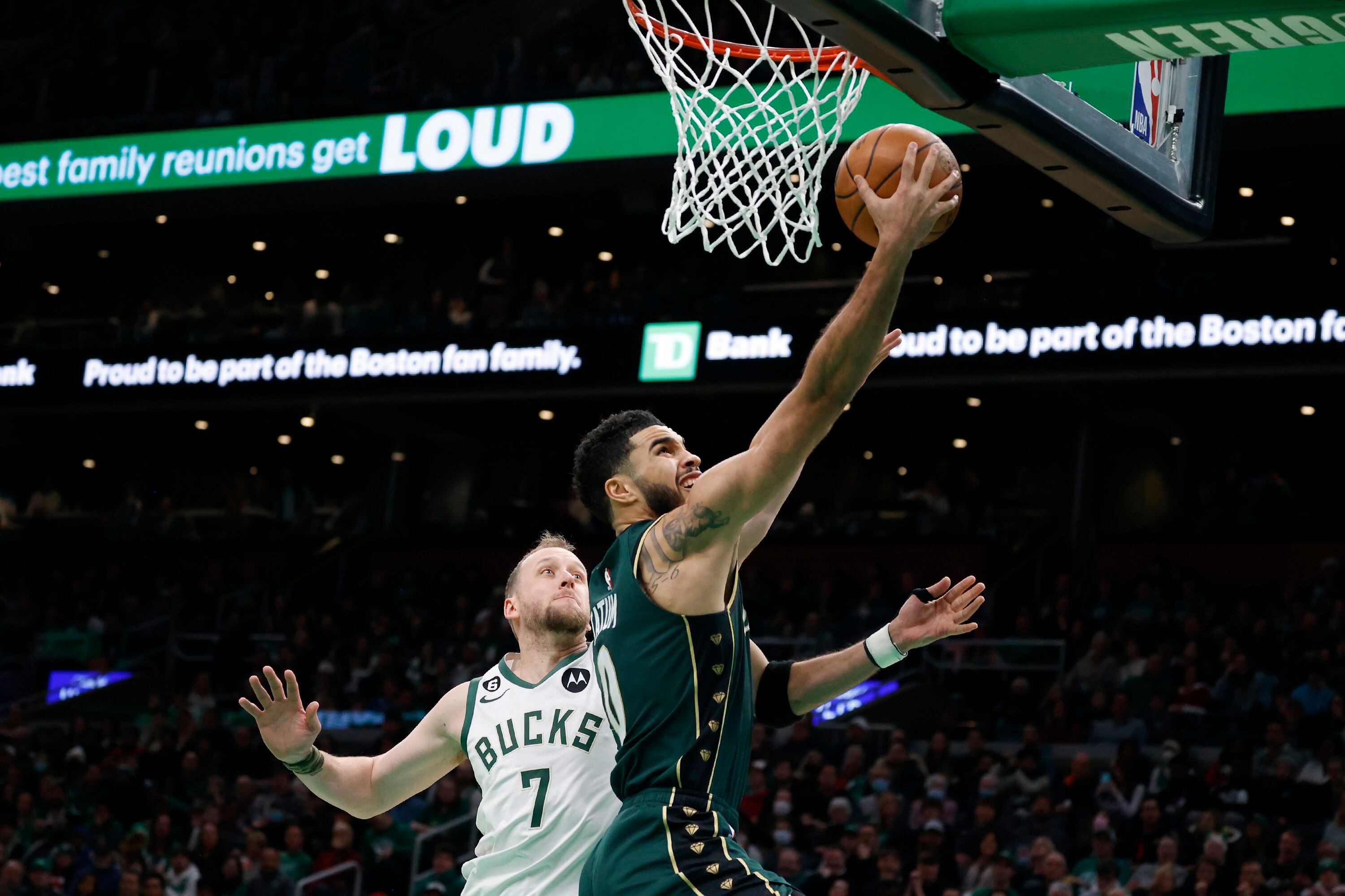 Jayson Tatum has 41 as Celtics push back on Giannis Antetokounmpo