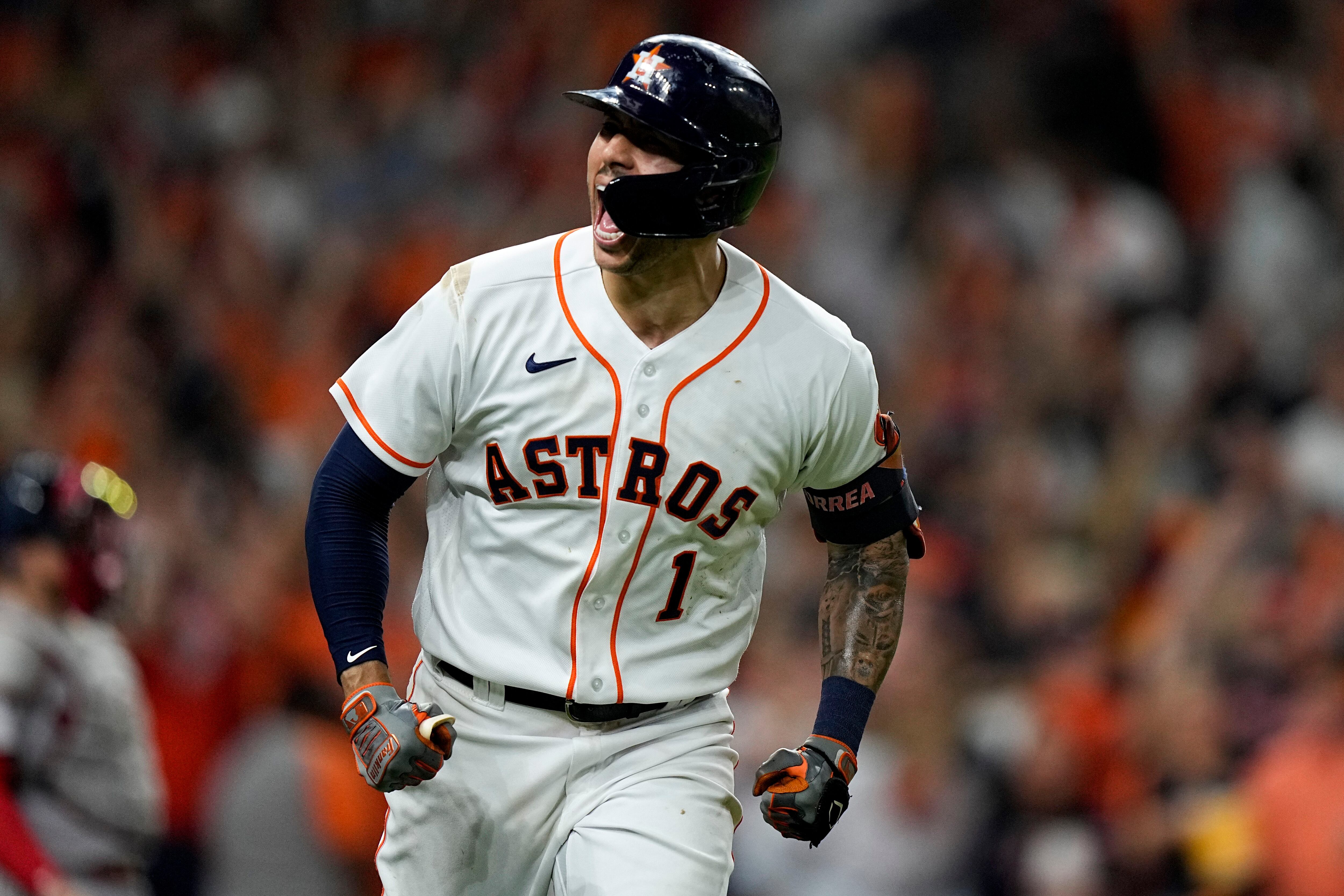 Kyle Tucker, Yordan Alvarez lead Astros over White Sox 6-4