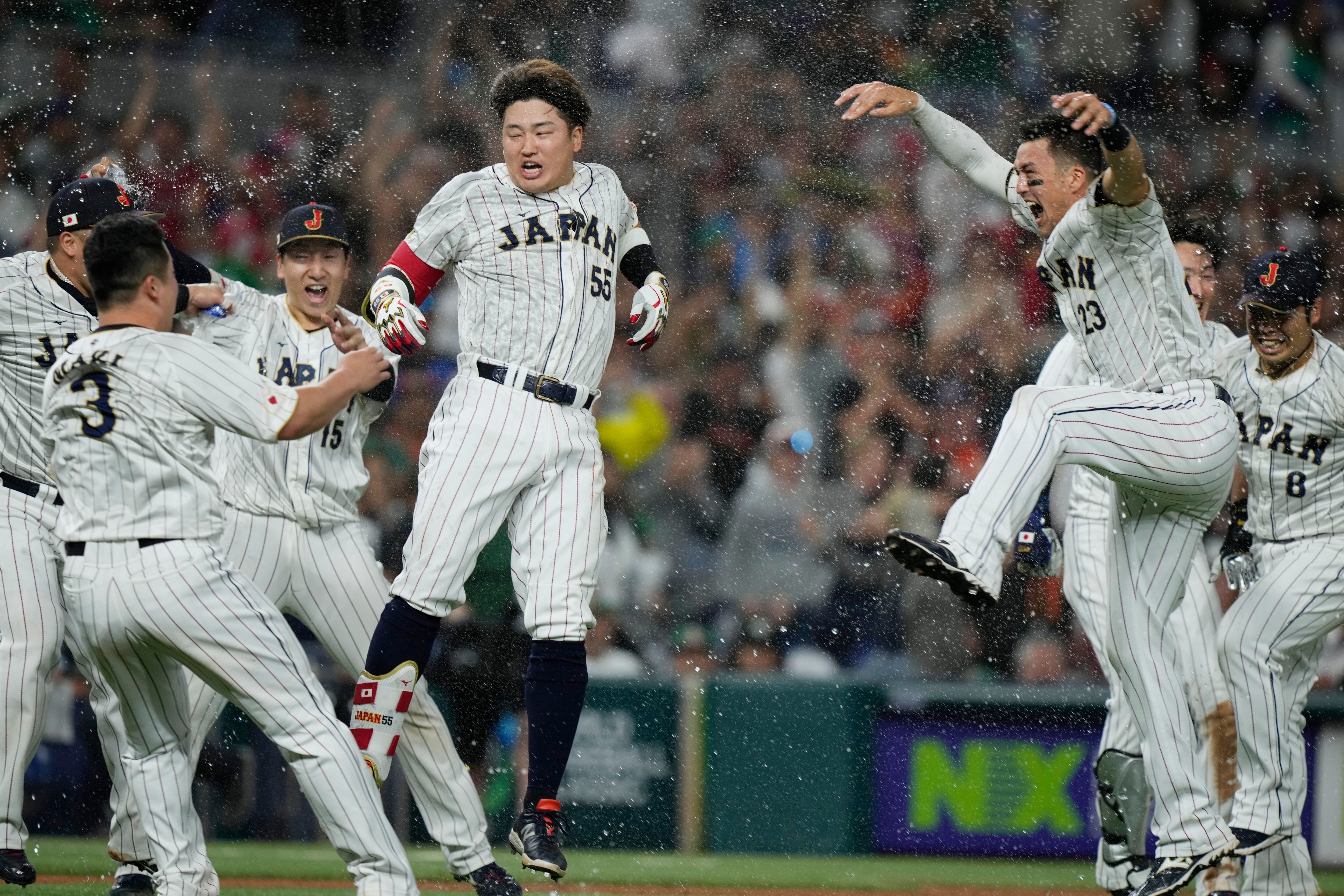 Ohtani, Japan rally to beat Mexico and advance to WBC final - Los Angeles  Times