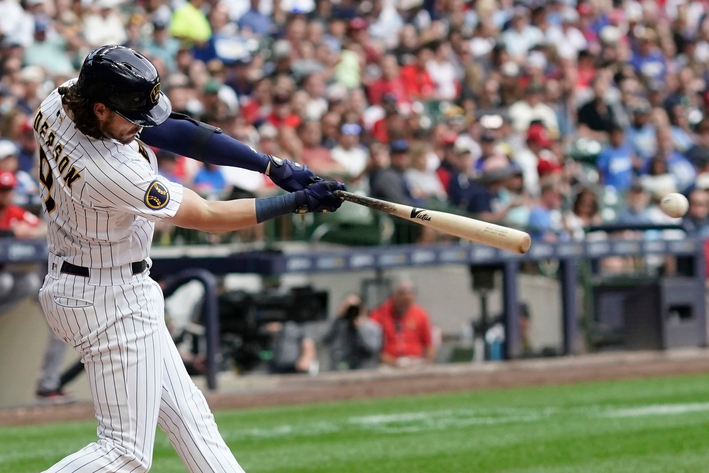 Elly De La Cruz's RBI single, 06/02/2023