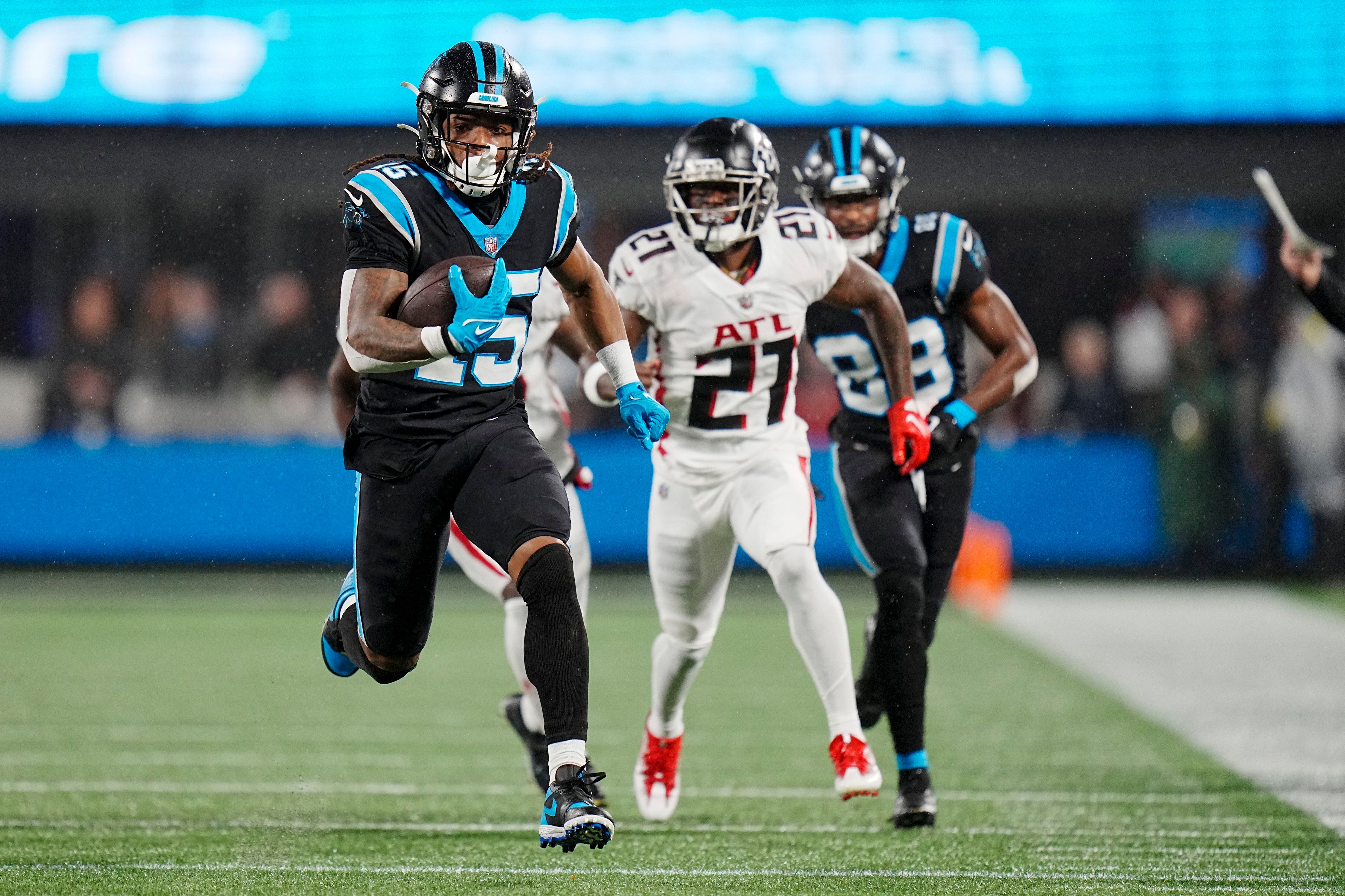 Carolina Panthers vs. Atlanta Falcons - NFL - Charlotte, NC - 2015