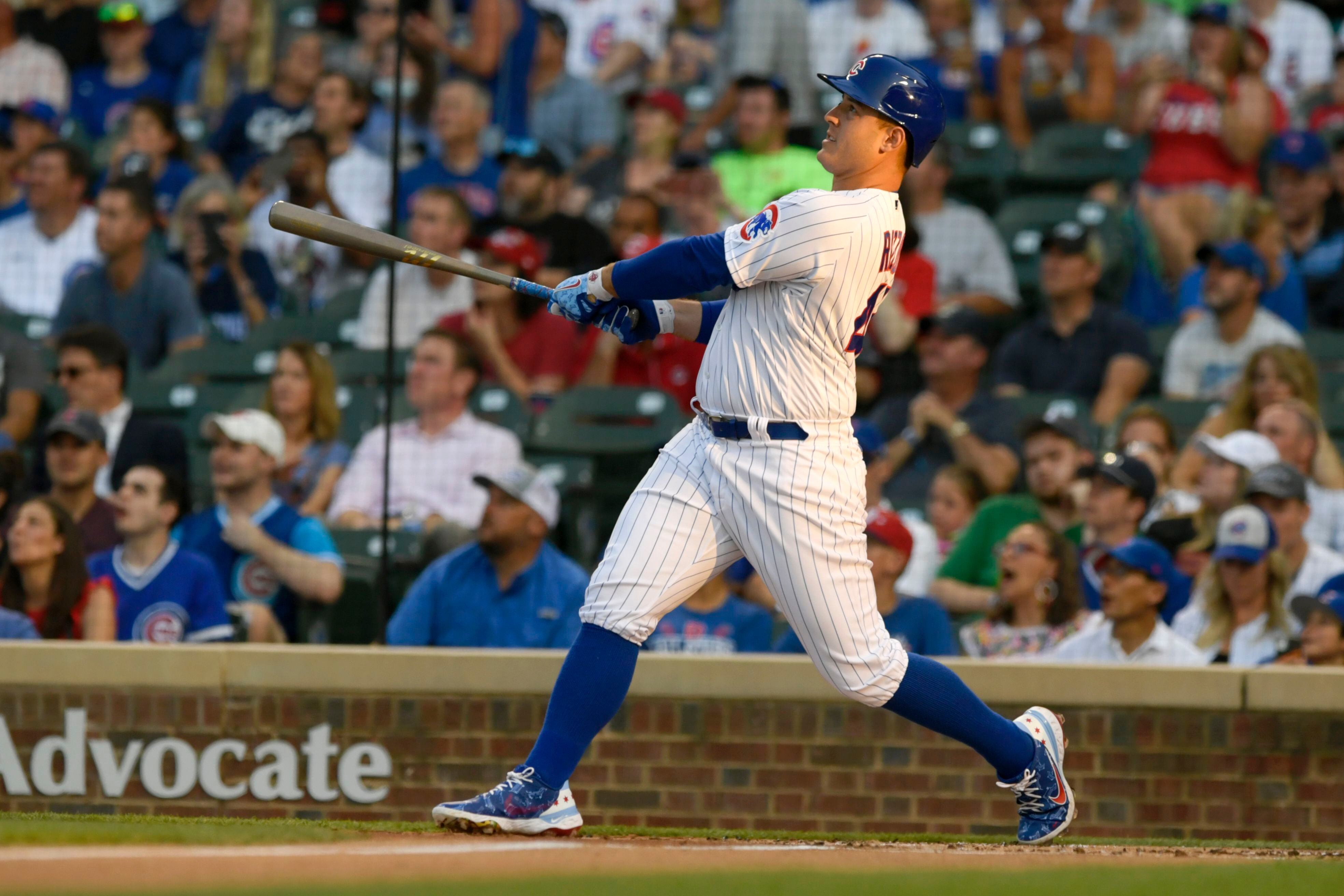 Anthony Rizzo: Cubs 1B hits ball into fan's beer (video) - Sports  Illustrated