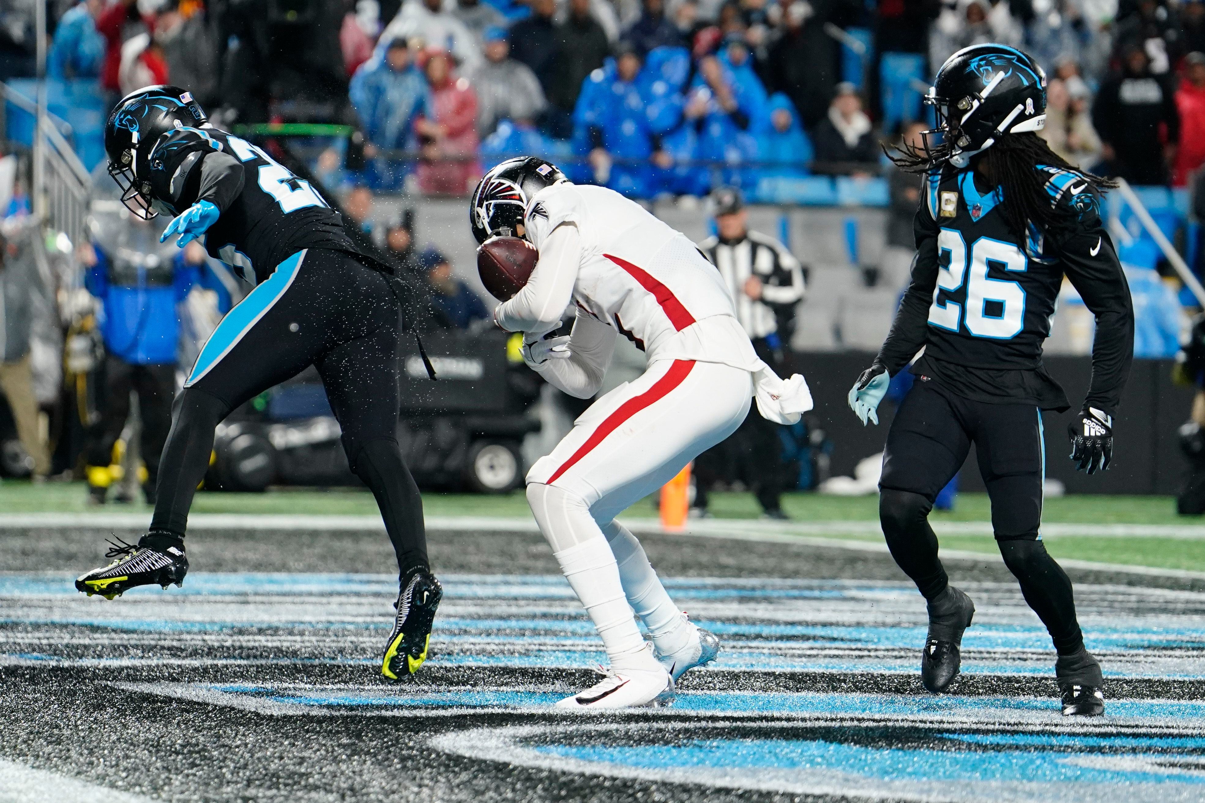 Carolina Panthers beat Atlanta Falcons on D'Onta Foreman's big night