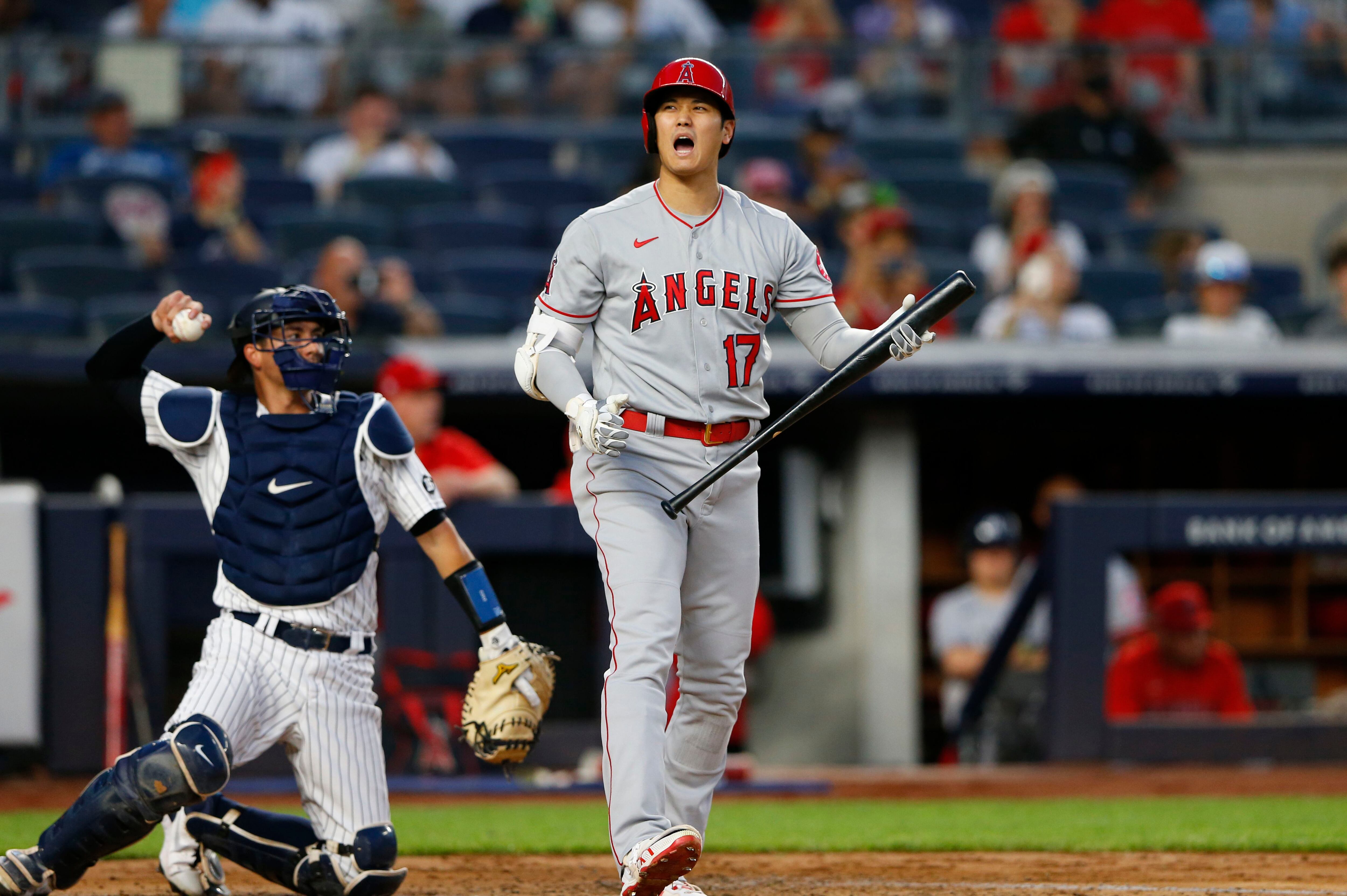 New York Yankees: DJ LeMahieu likes Luke Voit over Mike Trout in