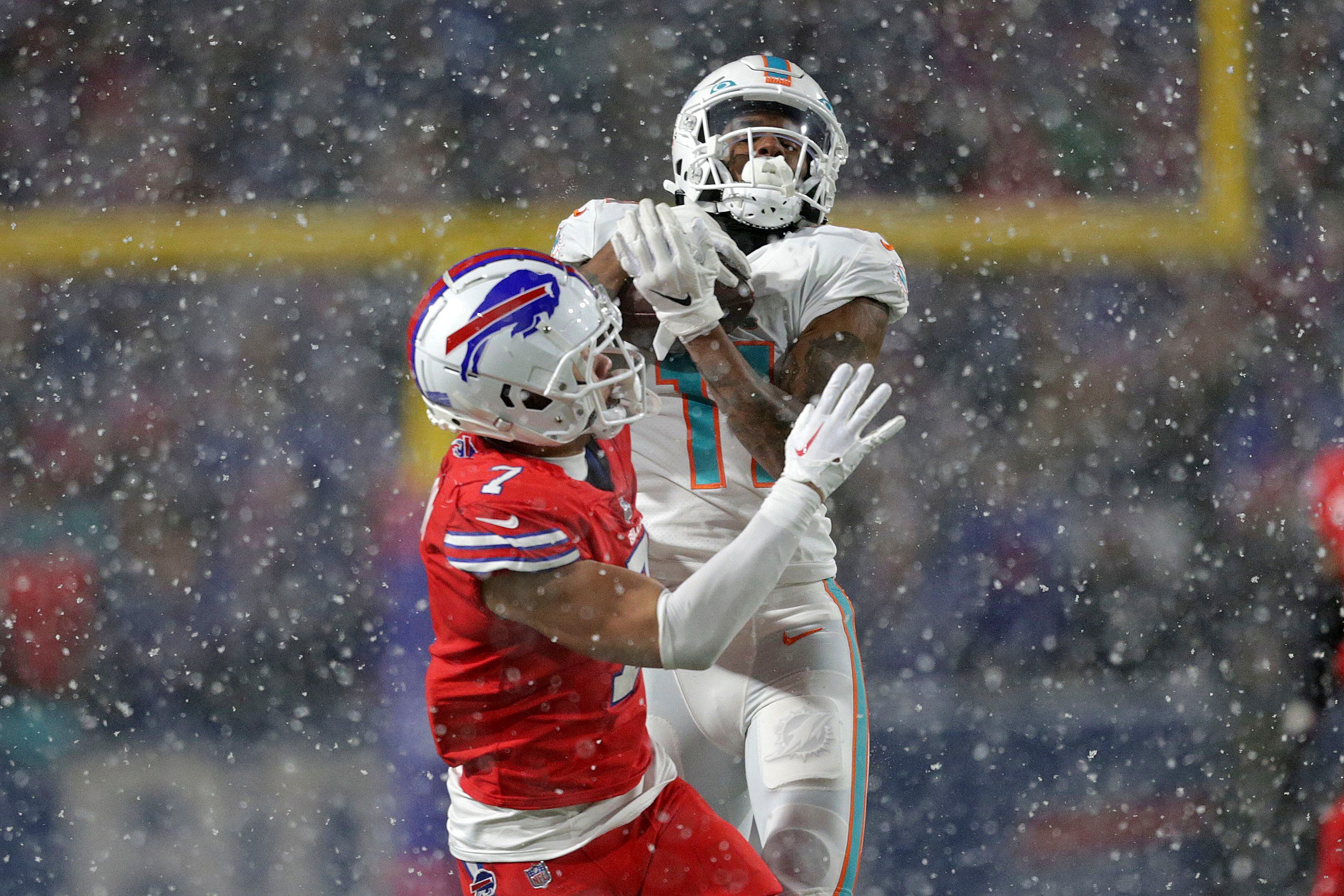 Preview: (3-0) Dolphins looking to stay perfect against the (2-1) Bills at  1 PM on CBS12 News