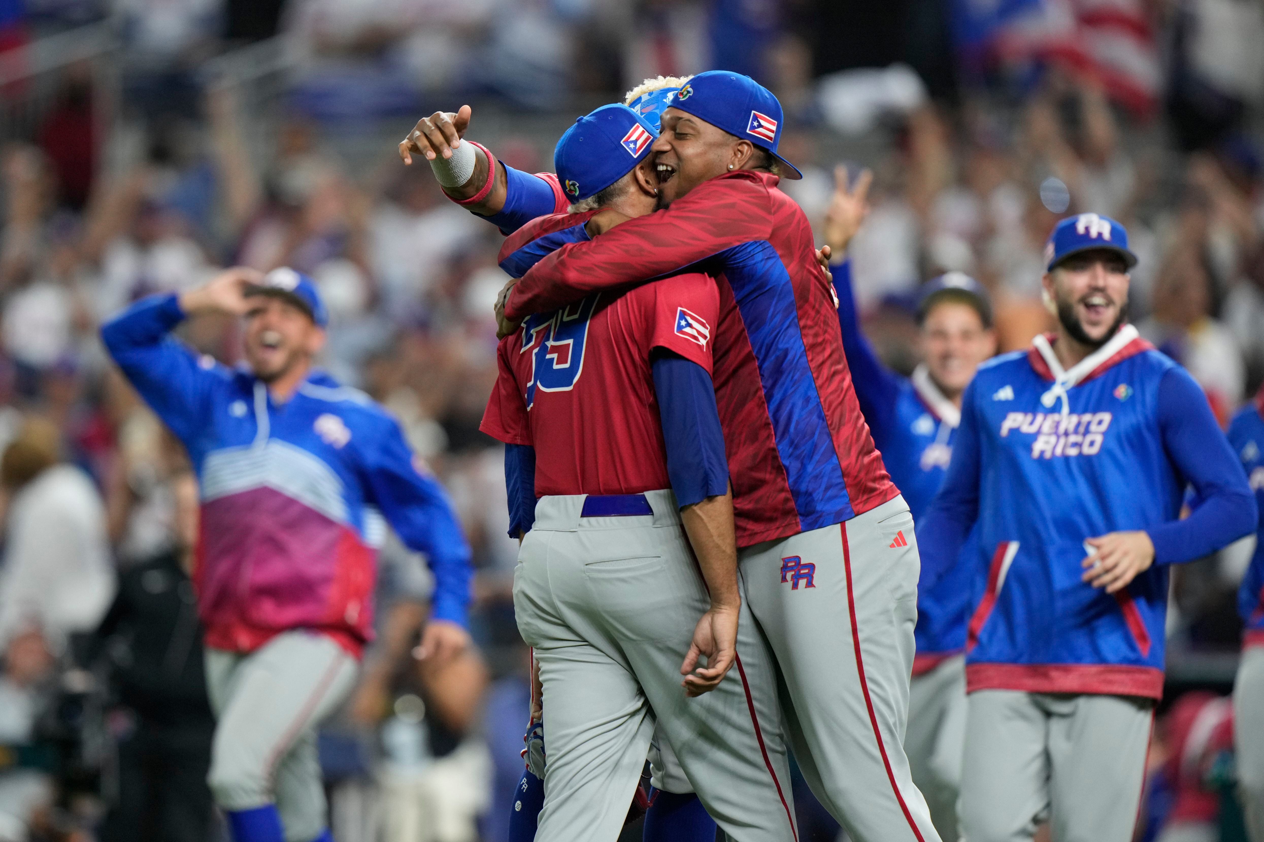 NY Mets' star pitcher Edwin Diaz injured celebrating World