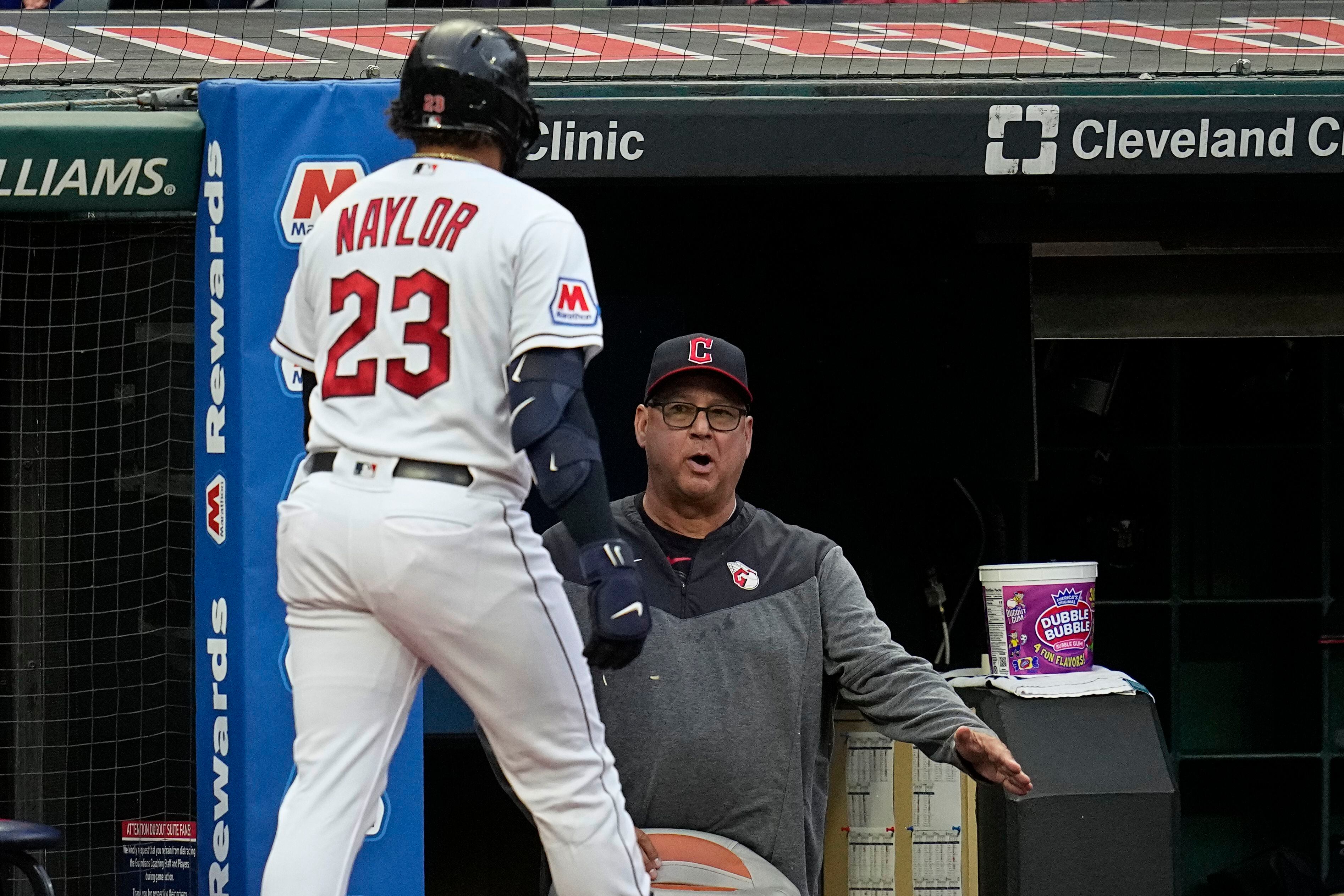 Terry Francona gets a fond farewell from fans in Cleveland: 'Thank you Tito'  - The Athletic