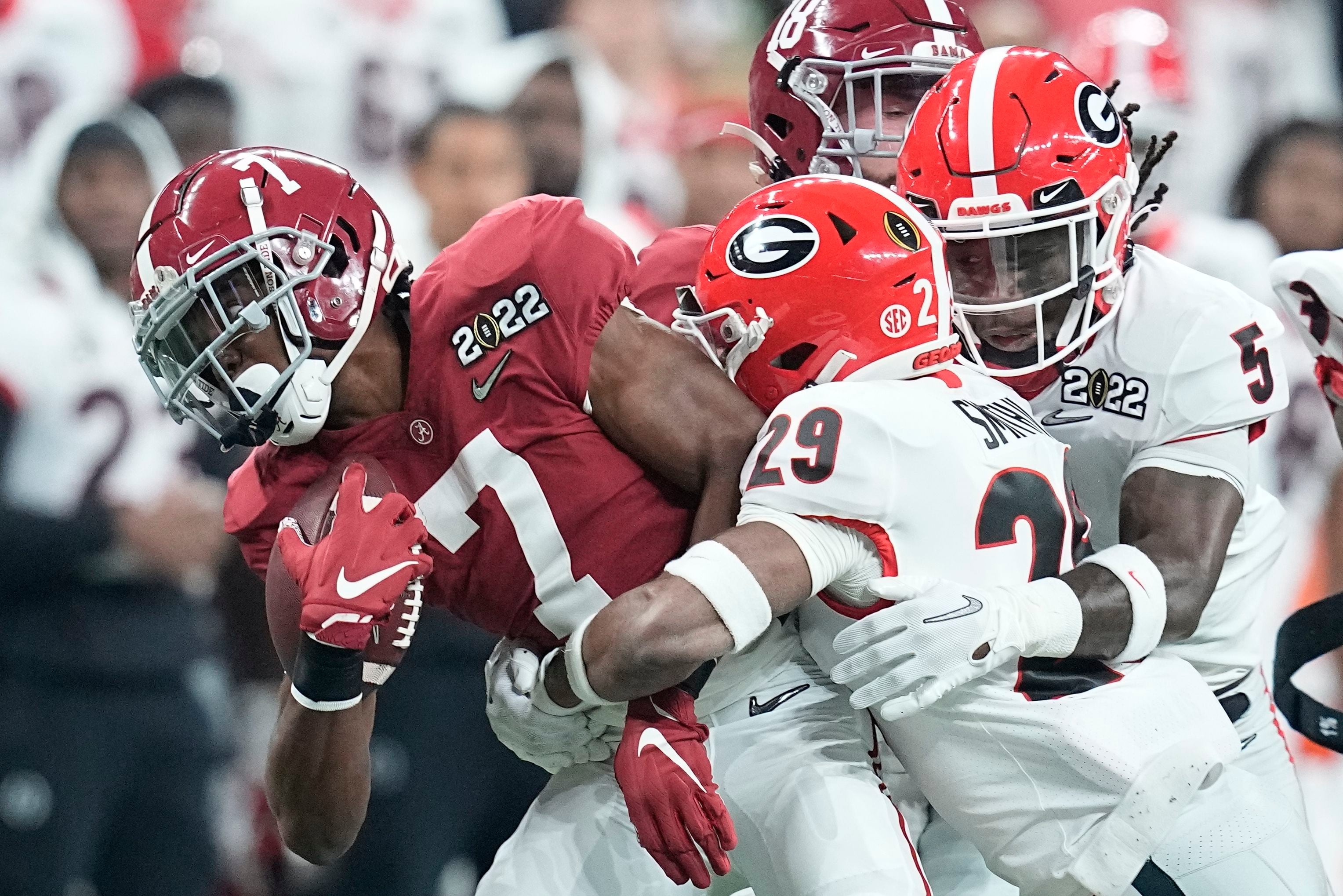 Fans react to Andrew Luck's appearance during Bulldogs vs Alabama title game