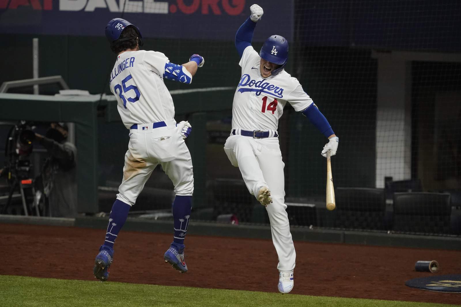 Football rules nationally, Dodgers in Los Angeles