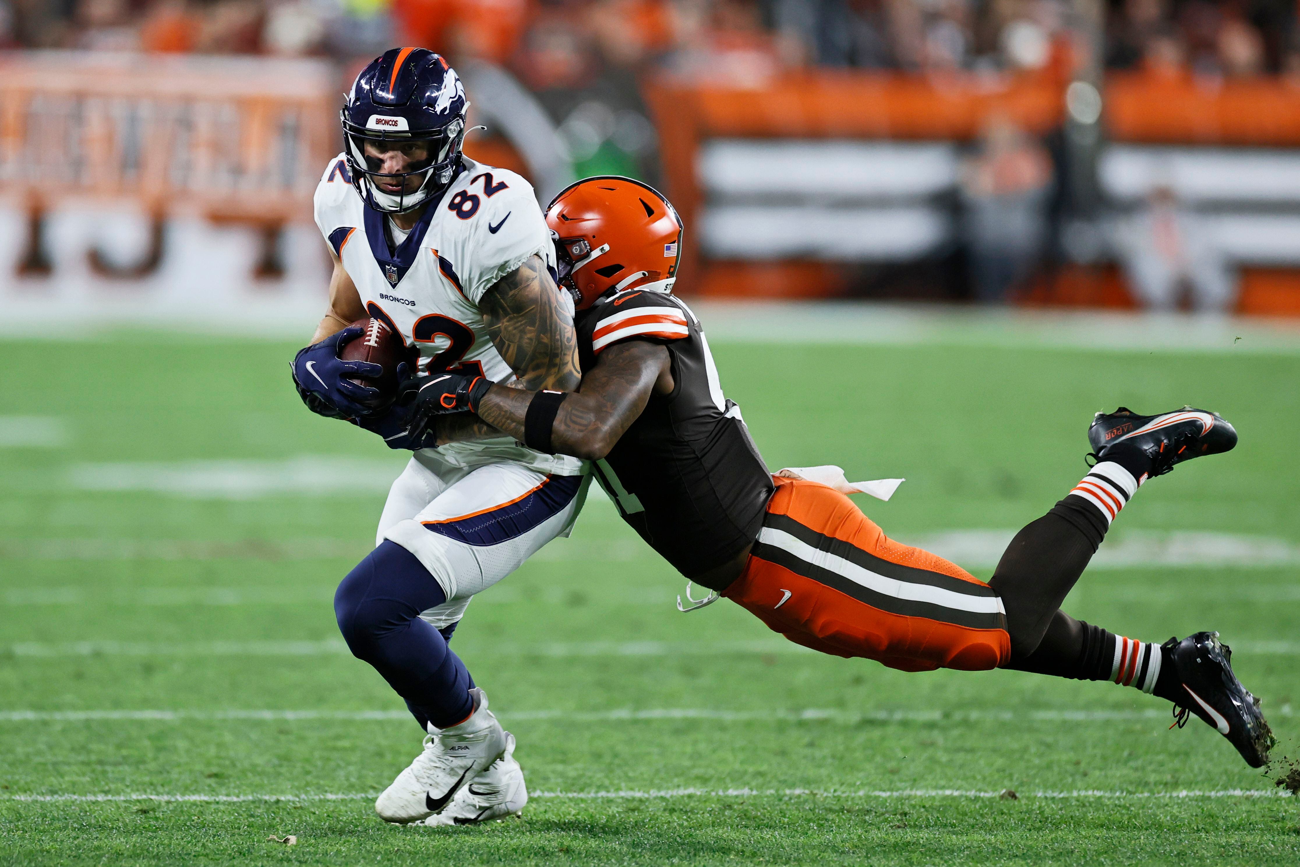 Broncos star Von Miller injures ankle against Cleveland Browns