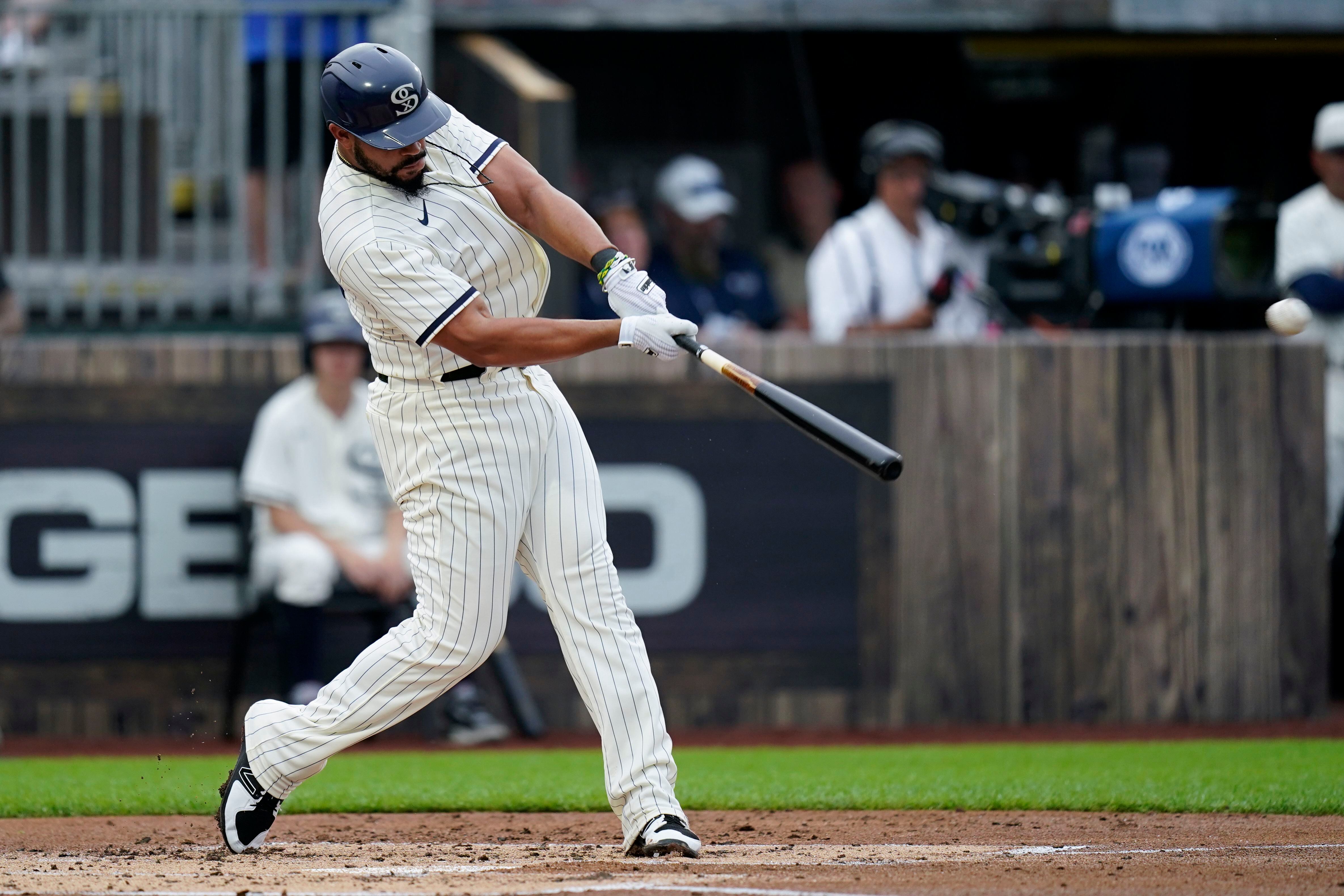 Yankees' Aaron Judge plays Shoeless Joe role in Field of Dreams video