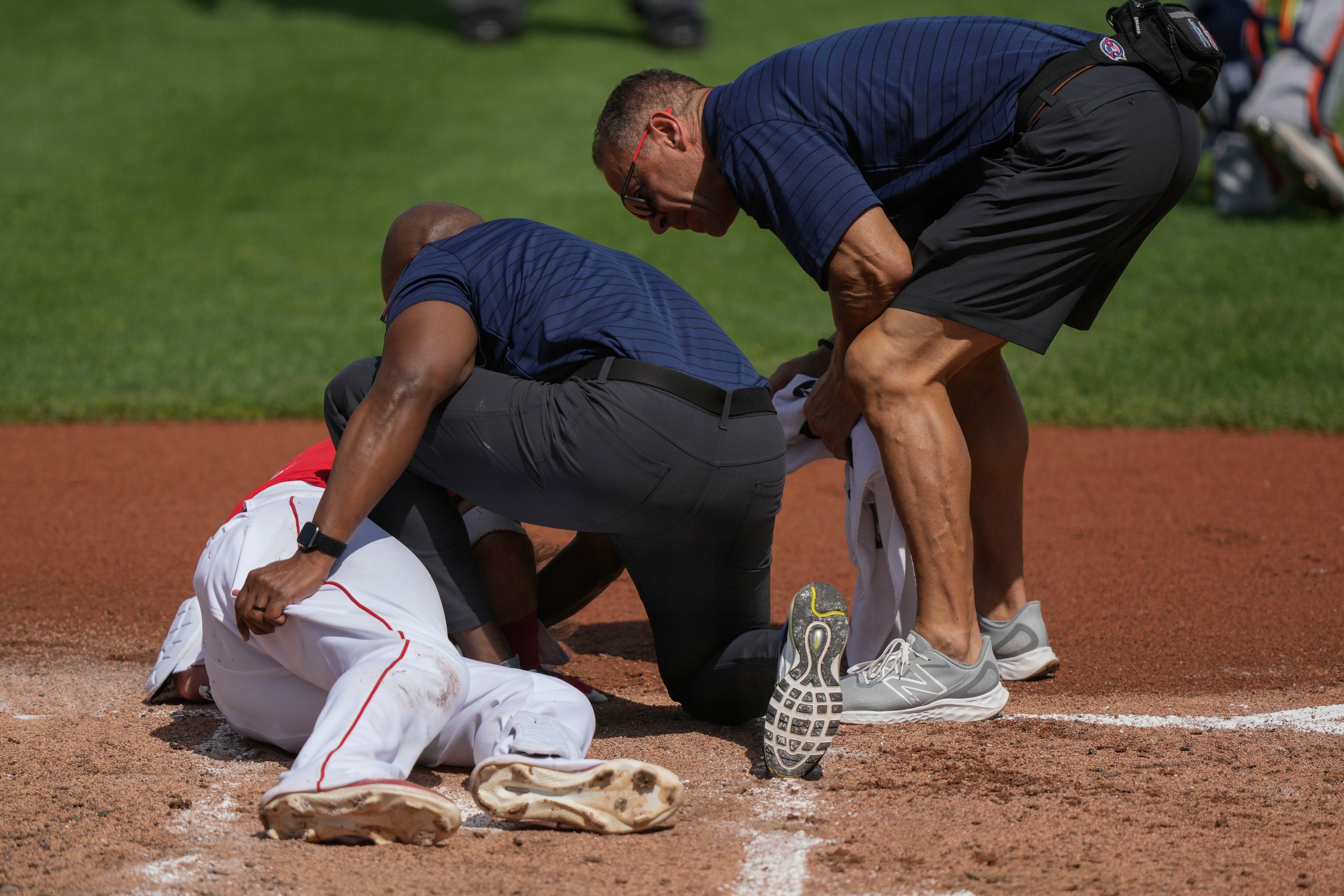 Boston's Justin Turner hit in face by pitch, leaves game - NBC Sports