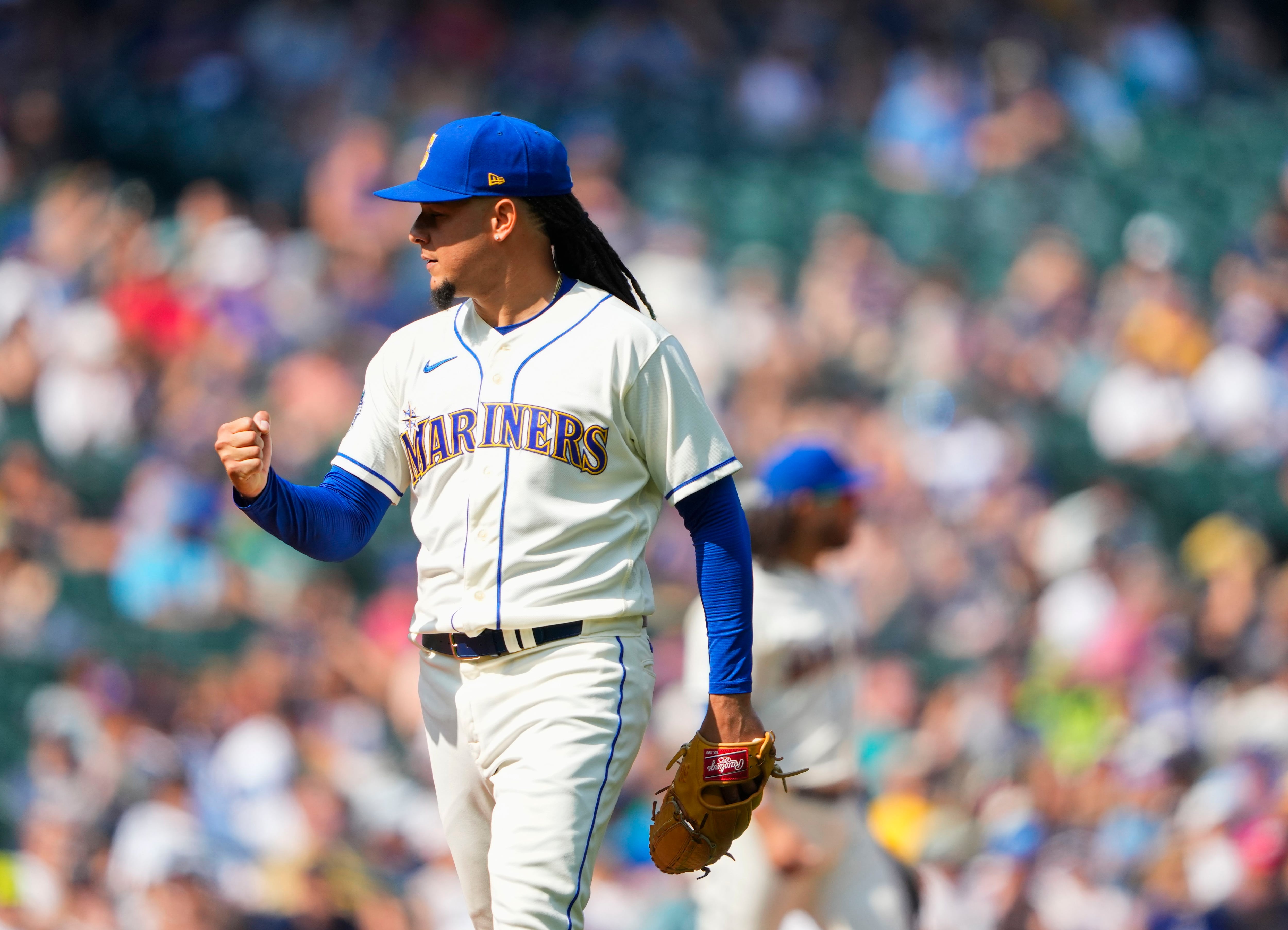 Mariners stars Julio Rodriguez, Ty France vocal after taking 14