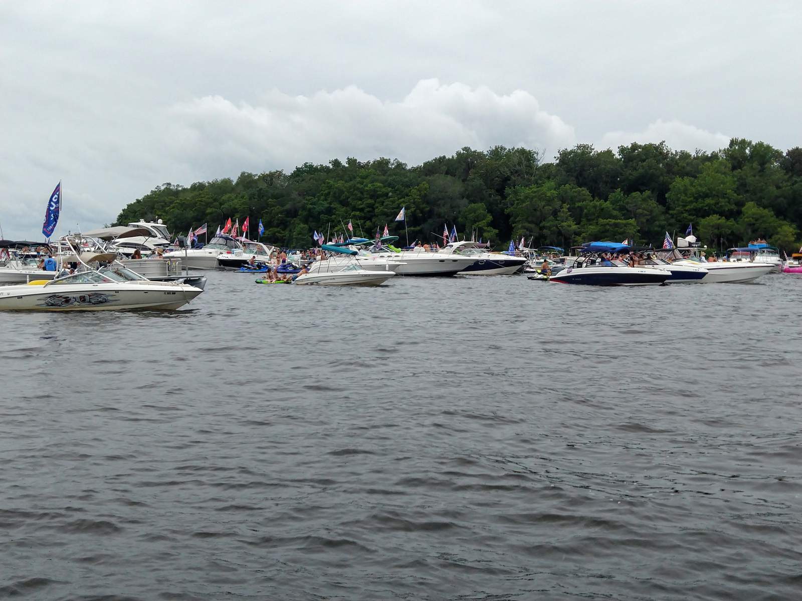 Hundreds turn out Friday for Boater Skip Day