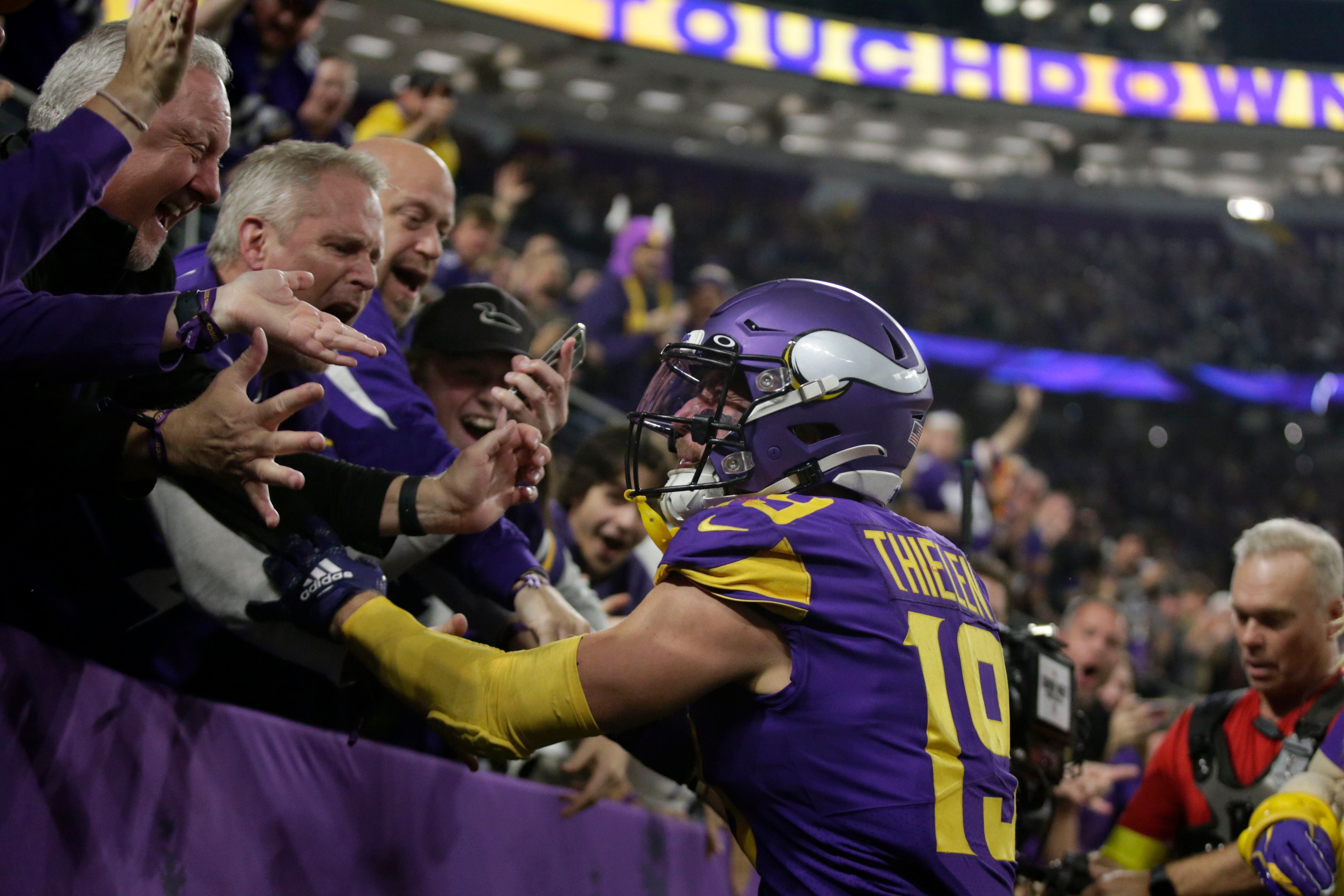 Cousins, Vikings rebound from blowout to beat Patriots 33-26