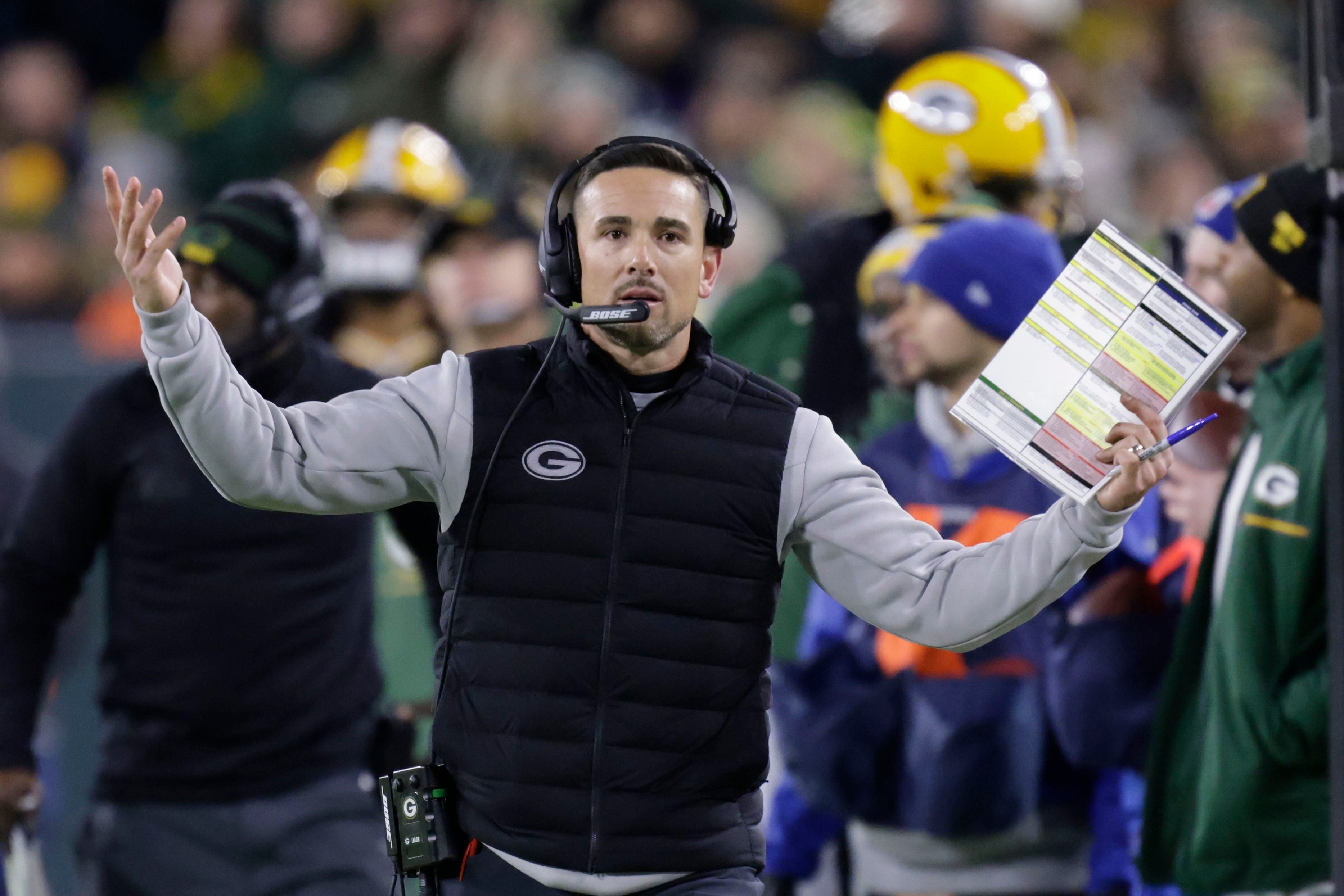 Leading at the half, Bears lose 45-30 to Green Bay Packers in