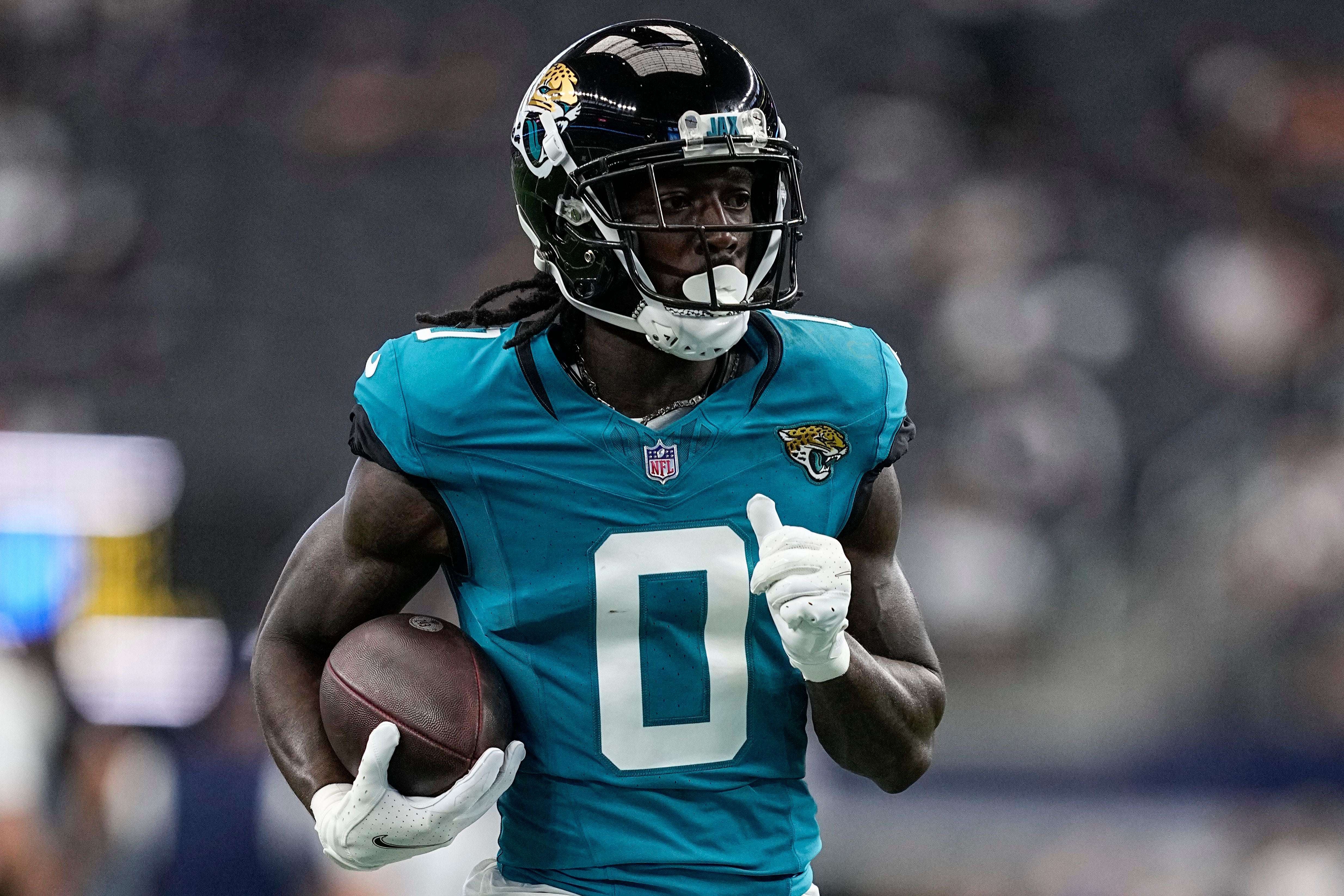 Jaguars fans call out NFL Shop for picture of DJ Chark