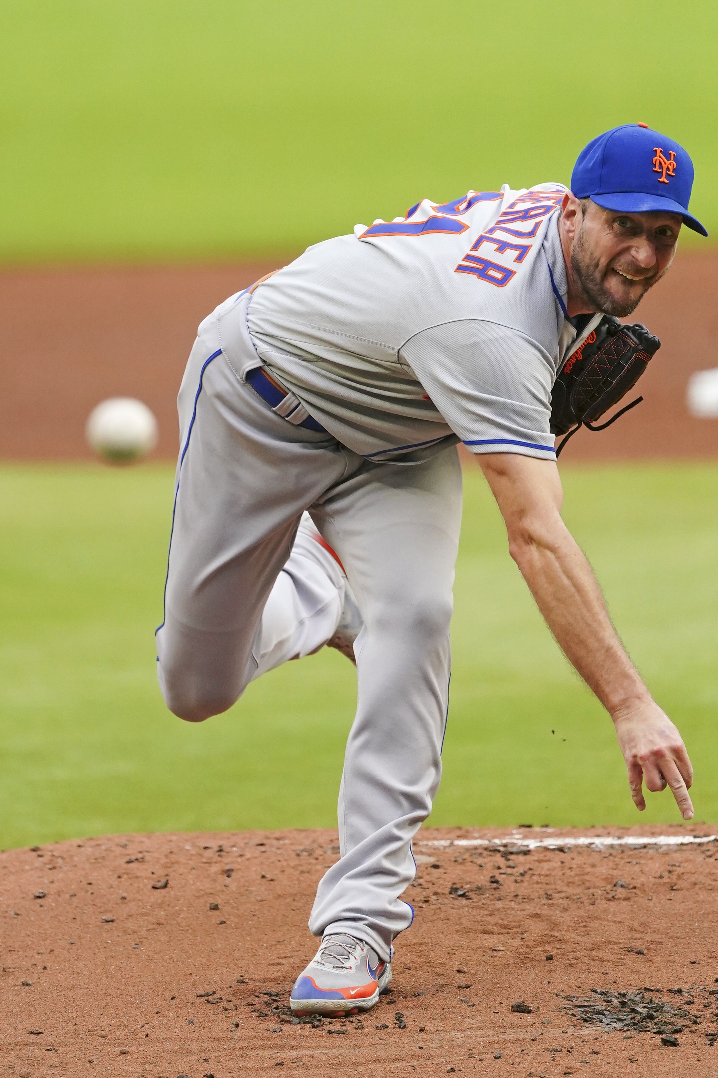 Mets' Max Scherzer nears 200 wins, wants the stat to matter