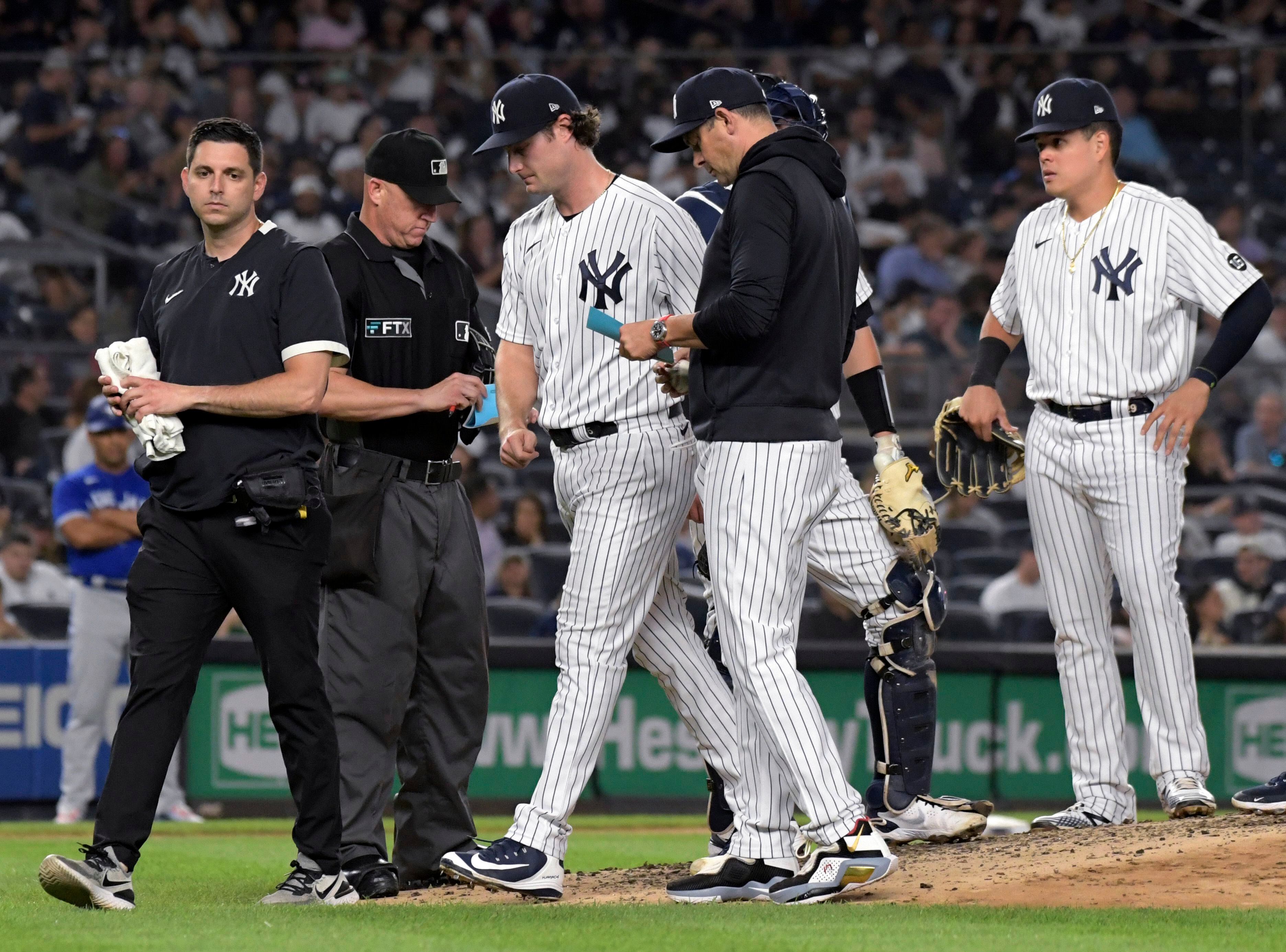 New York Yankees Didi Gregorius hits his first home run of the game - Gold  Medal Impressions