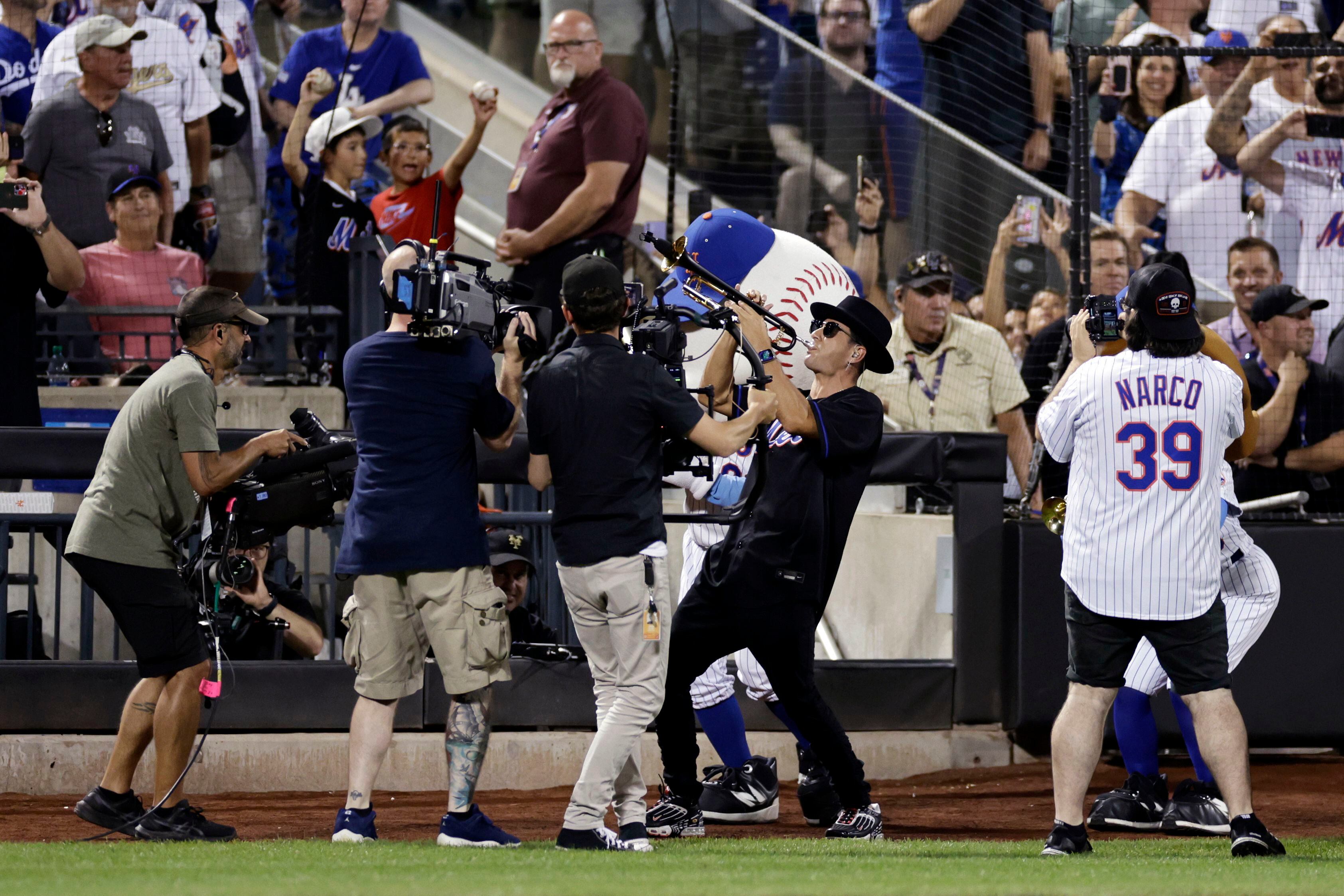 Timmy Trumpet Plays Live After Brandon Nimmo's Game-Saving Catch, Mets Hold  on to Beat Dodgers 2-1 – NBC Los Angeles