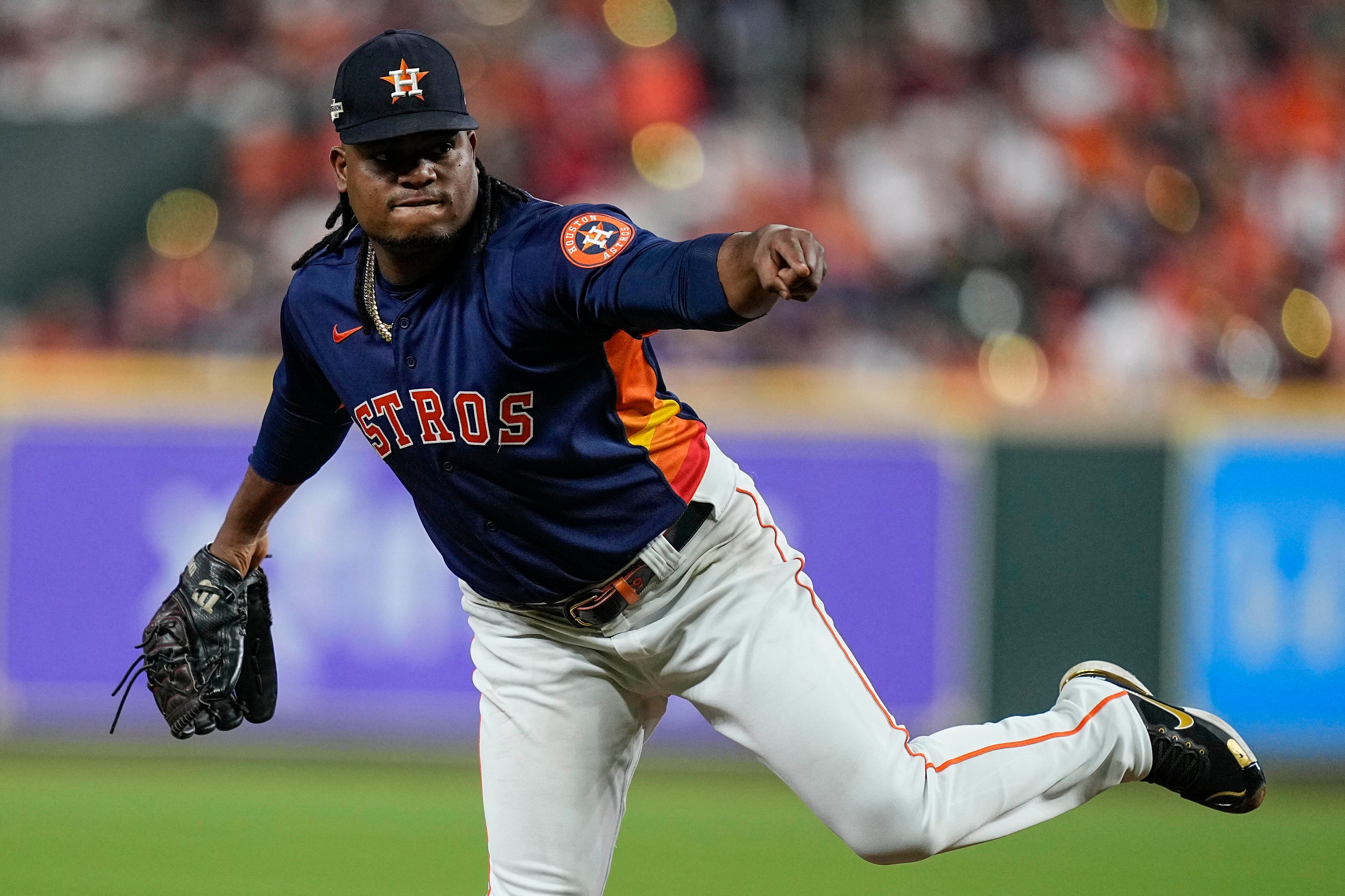 Astros fan arrested after running on field to hug Jose Altuve