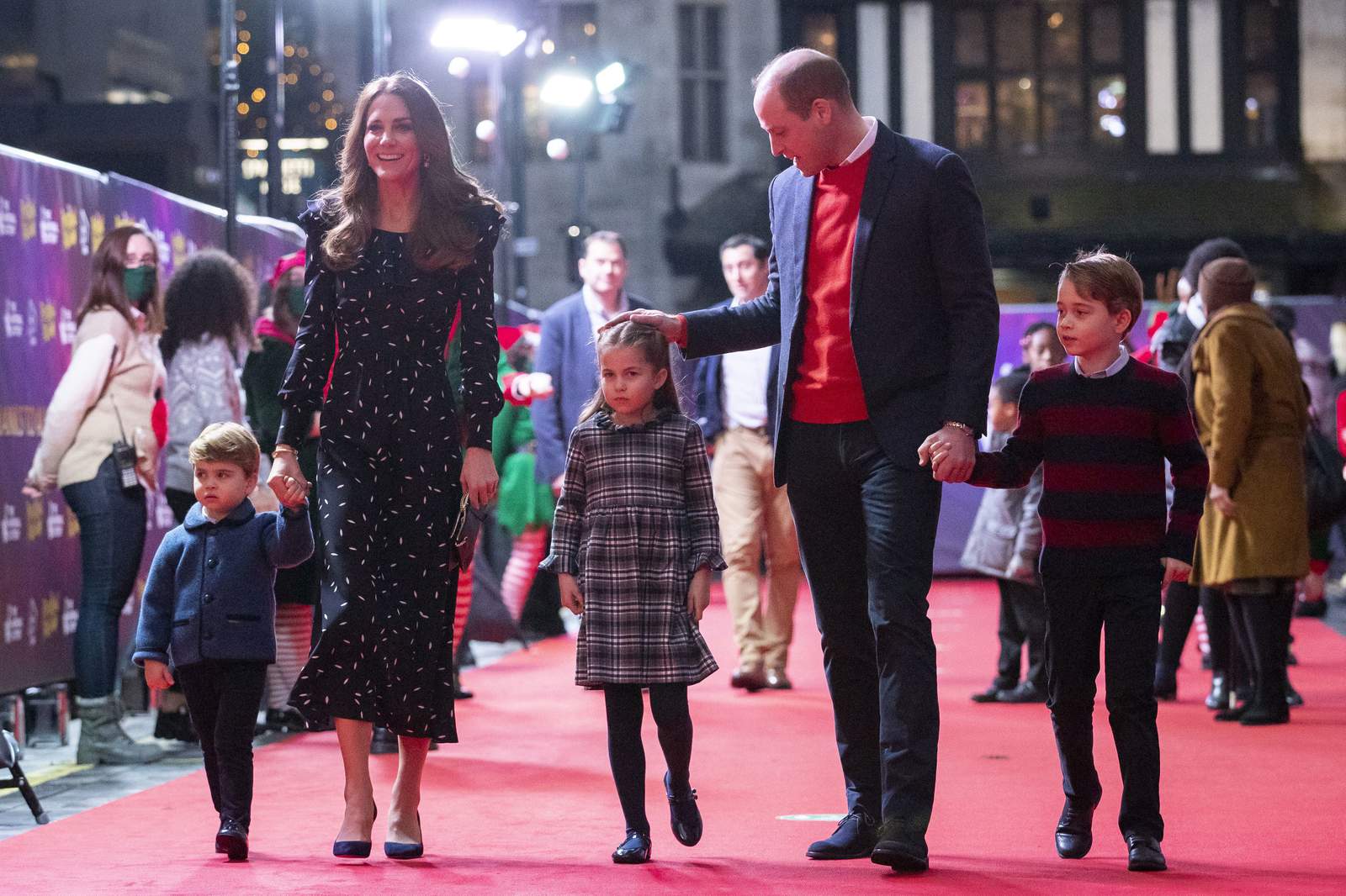 Prince William thanks pandemic workers at Christmas show