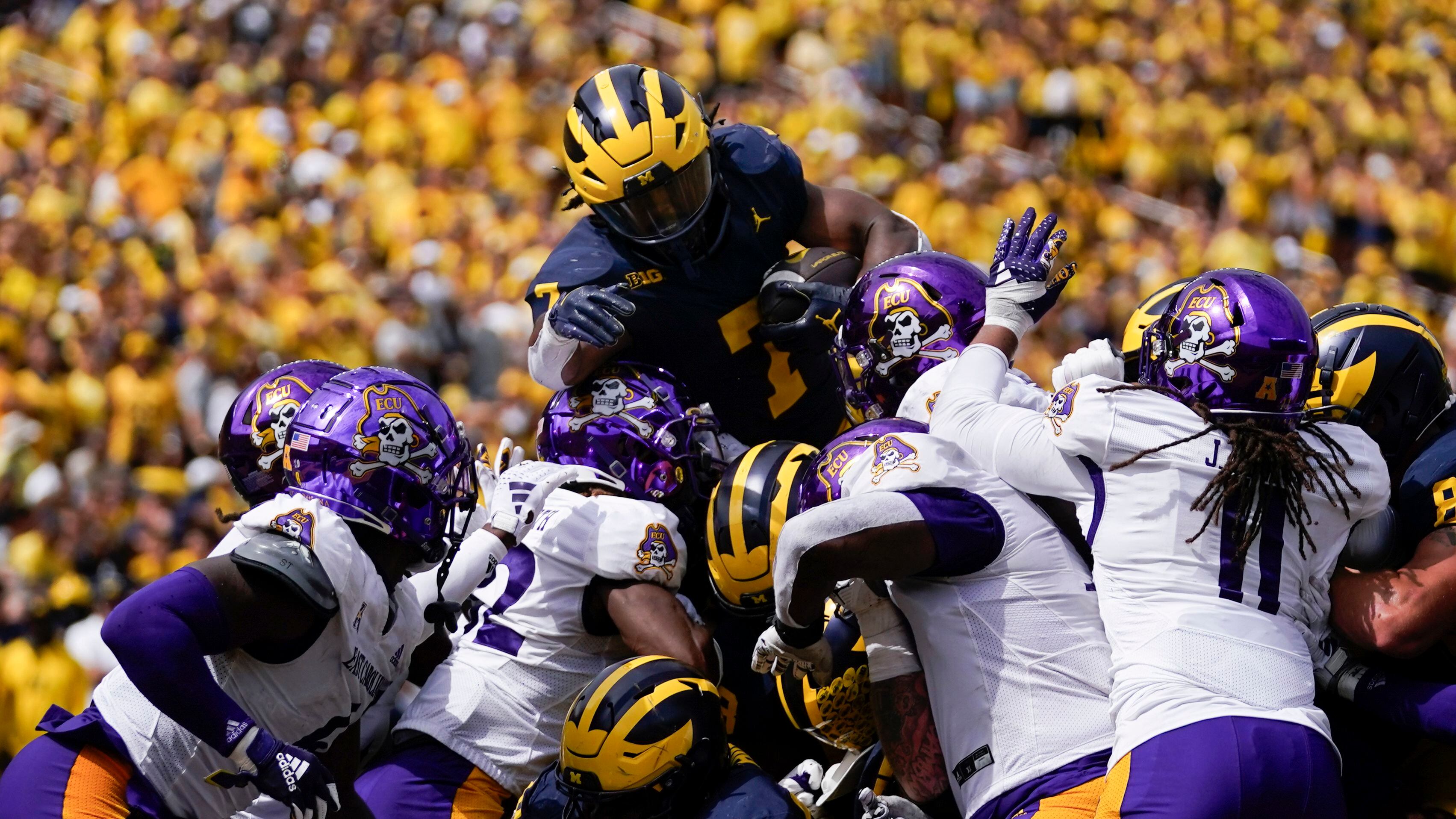 J.J. McCarthy leads No. 2 Michigan over East Carolina 30-3 without