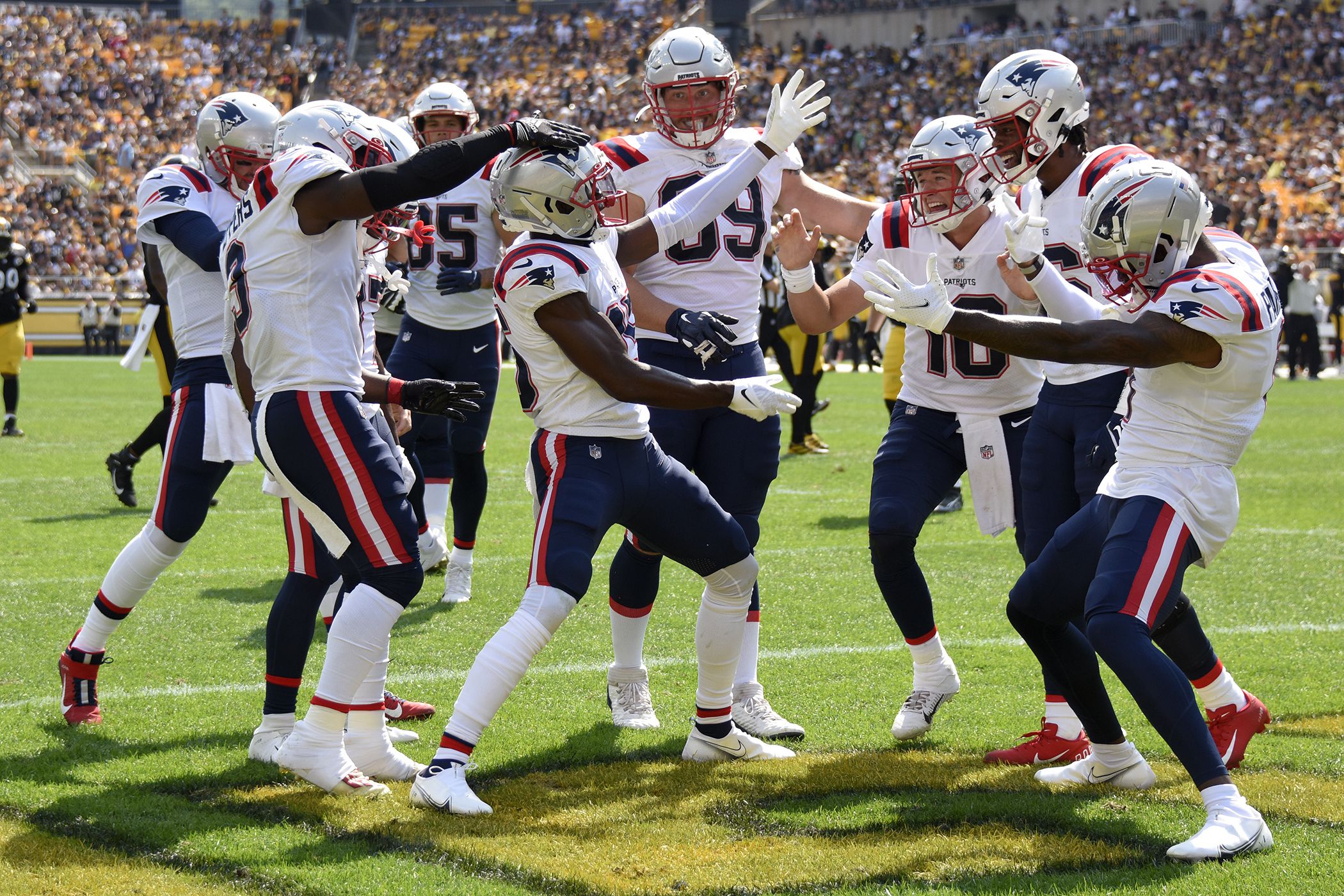 Cowboys blitz Mac Jones, Patriots to roll to 38-3 win - National Football  Post