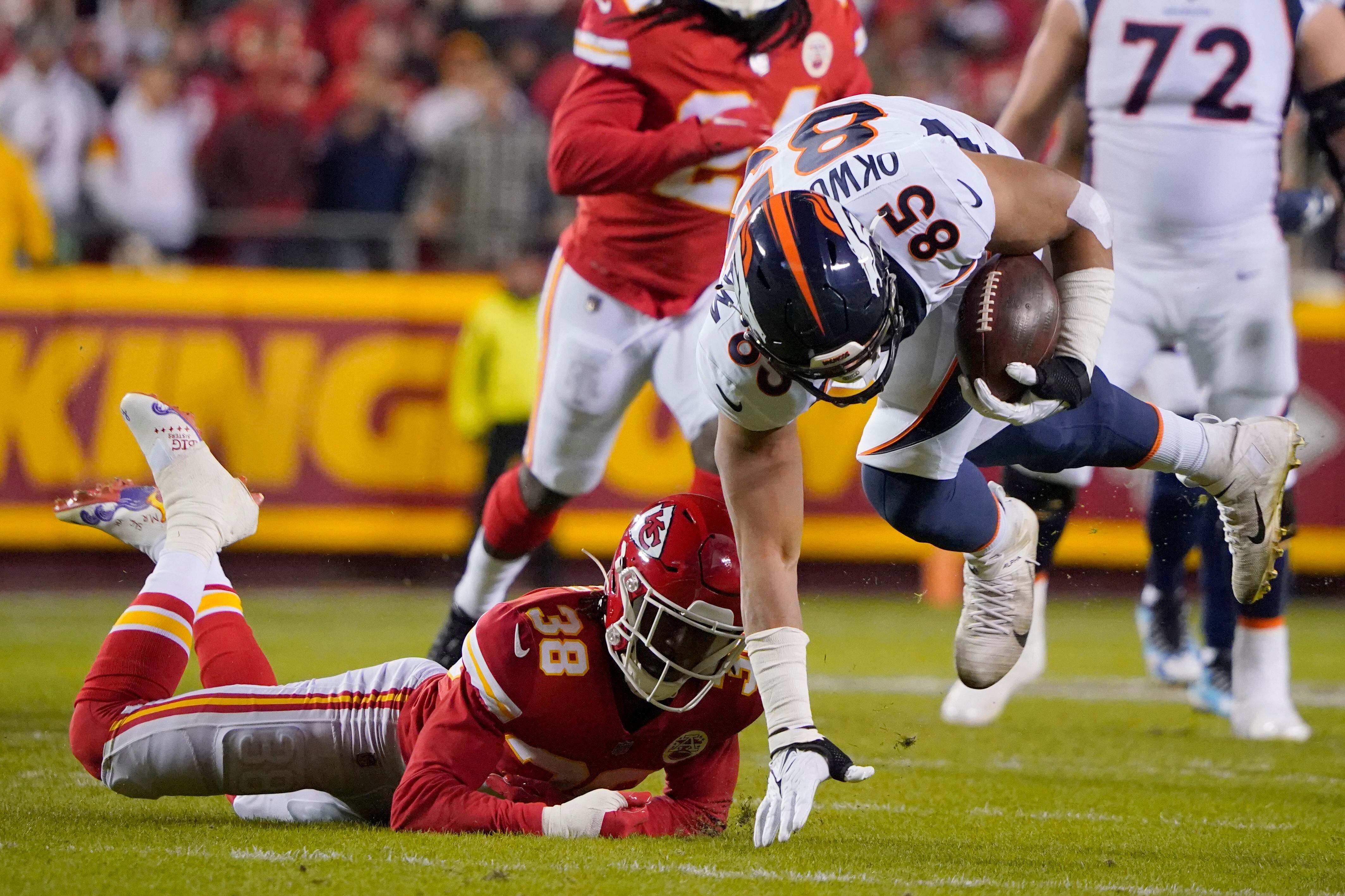 Chiefs keep AFC West lead with 22-9 victory over Broncos