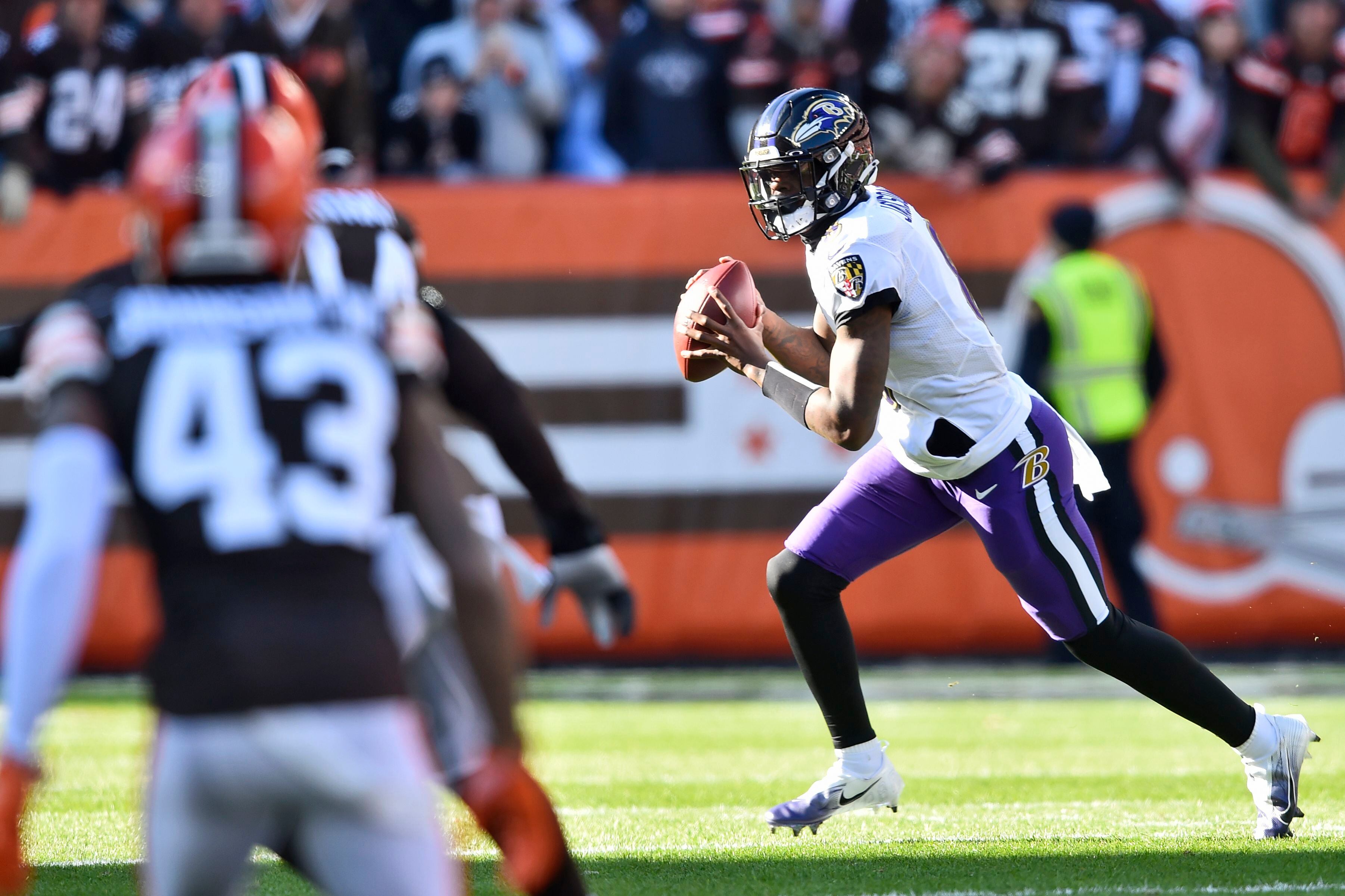 Ravens hopeful on Lamar Jackson injury, confident in Huntley - The