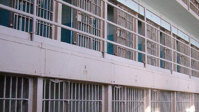 Florida prisons grapple with COVID-19 hitting workers