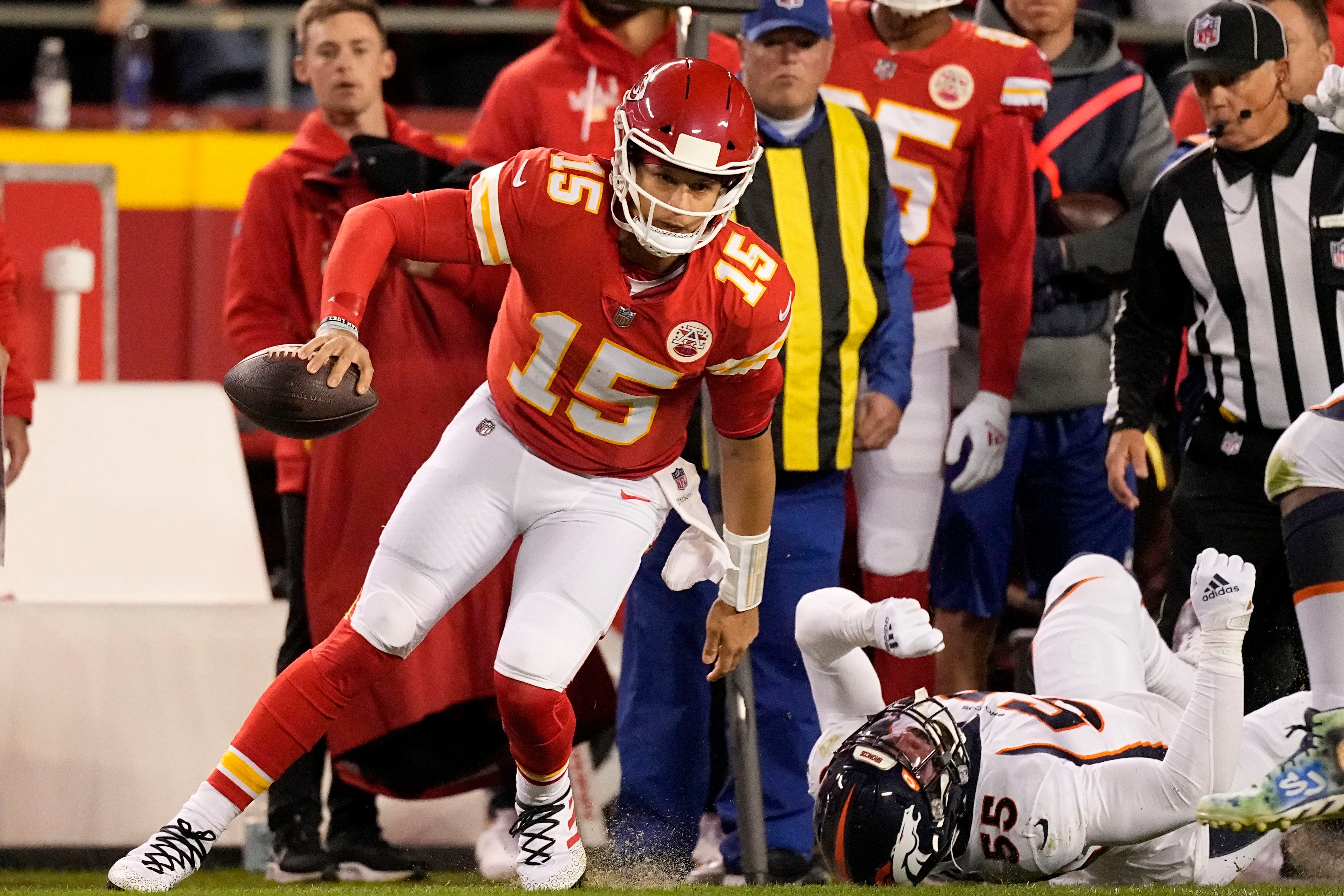 Chiefs kicker Harrison Butker overcomes windy conditions in victory