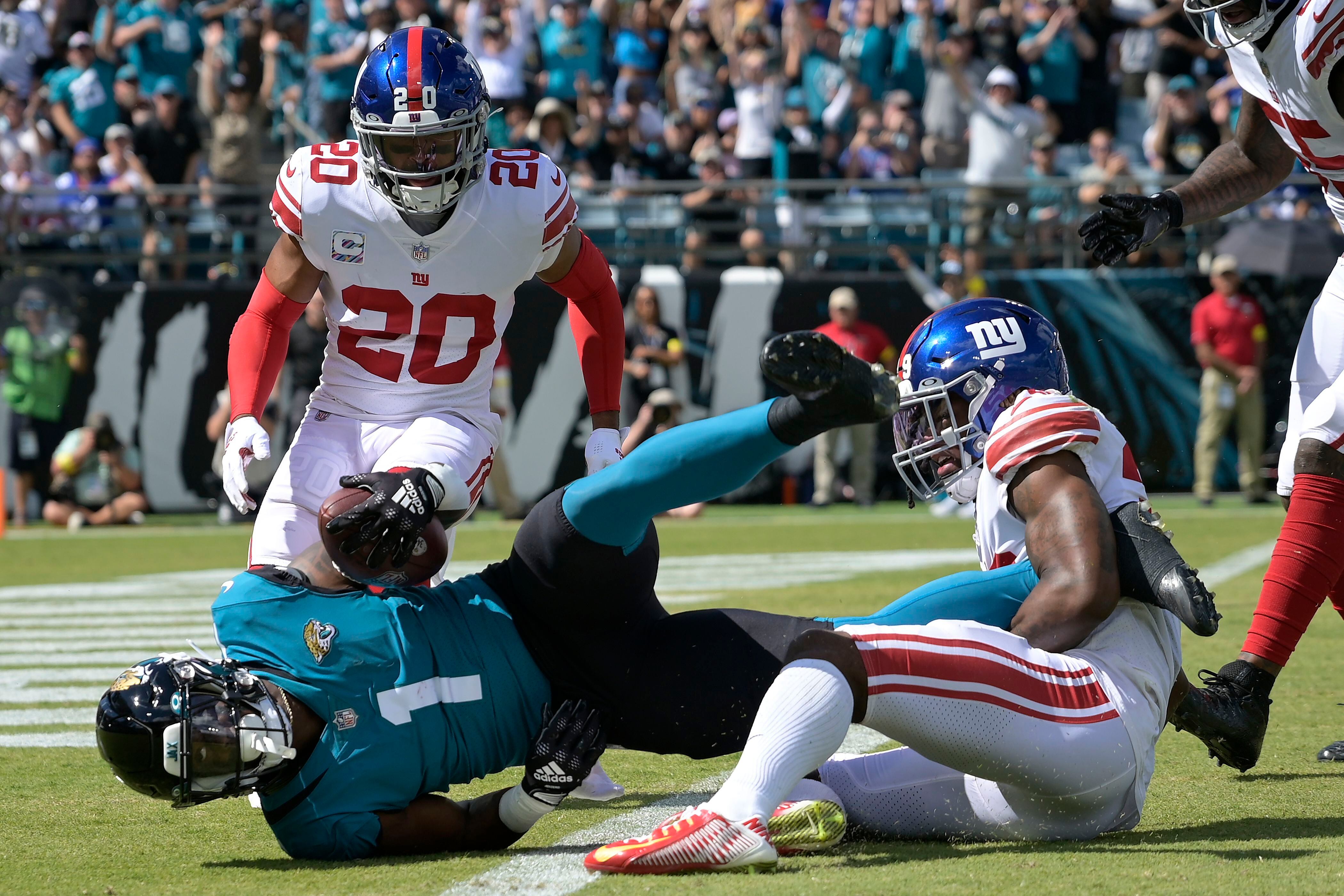 Under the Helmet Week 1: Previewing Giants/Jaguars with a Pro Handicapper -  InsideHook