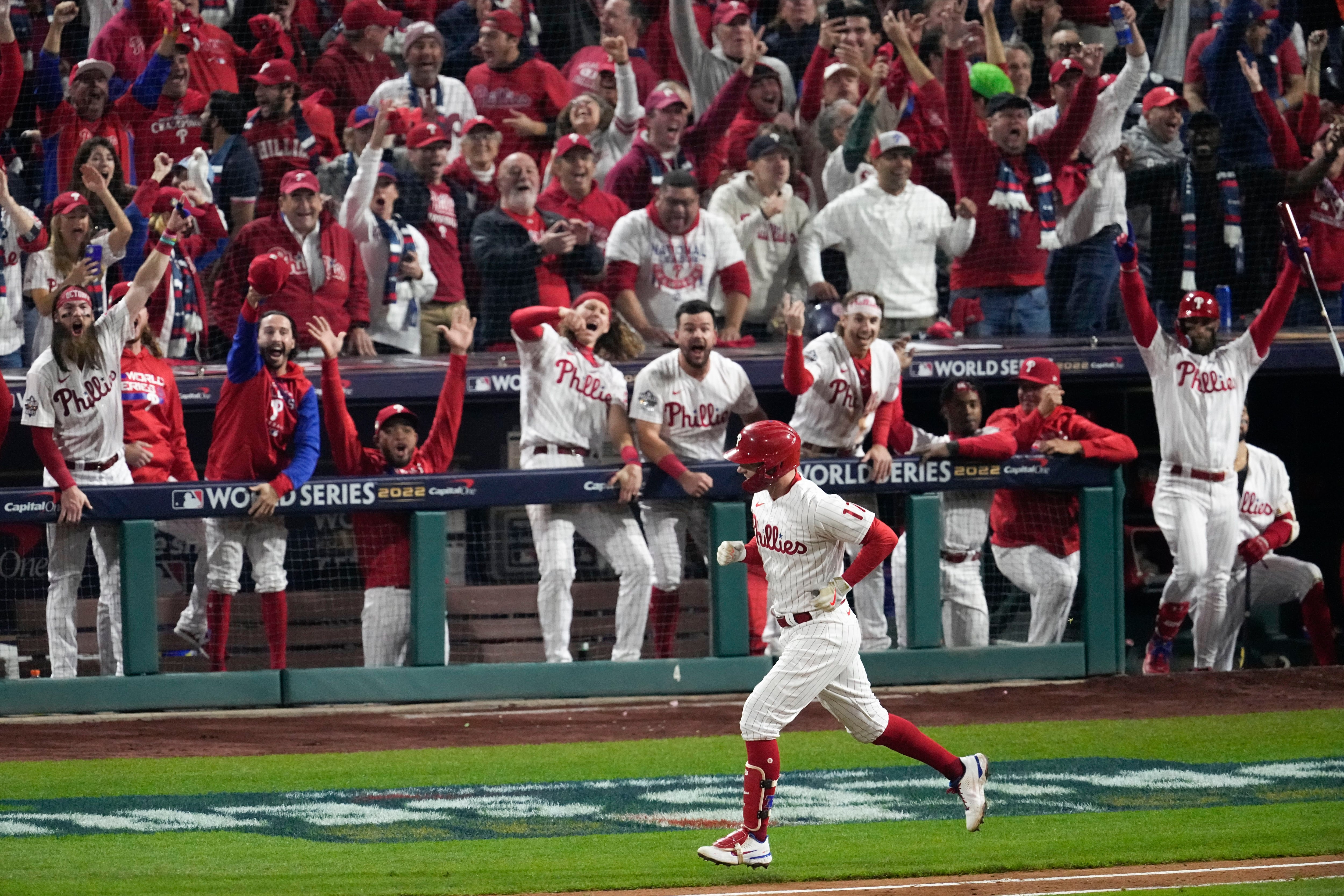 World Series 2022: Country star Tim McGraw wore father Tug's Phillies  jersey at World Series